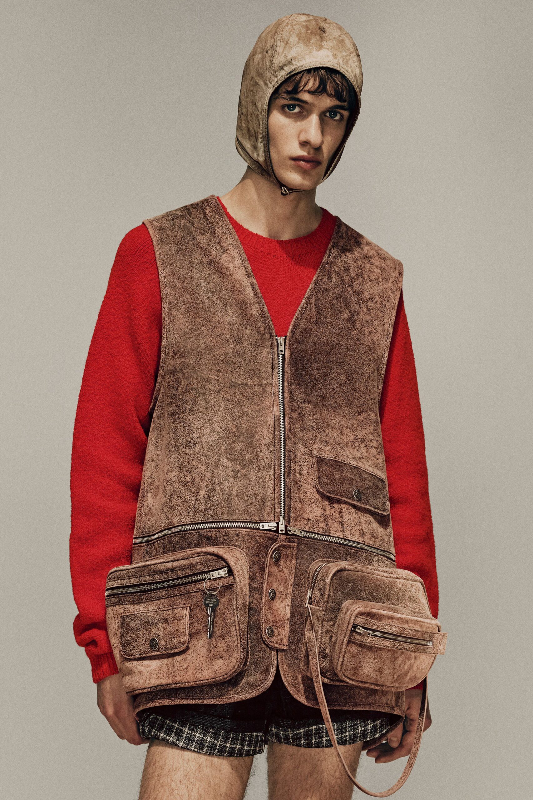 brown suede sleeveless relaxed zippered pockets vest