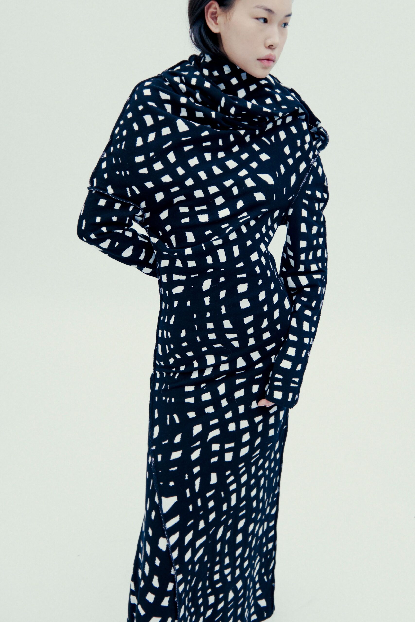 black and white printed maxi dress