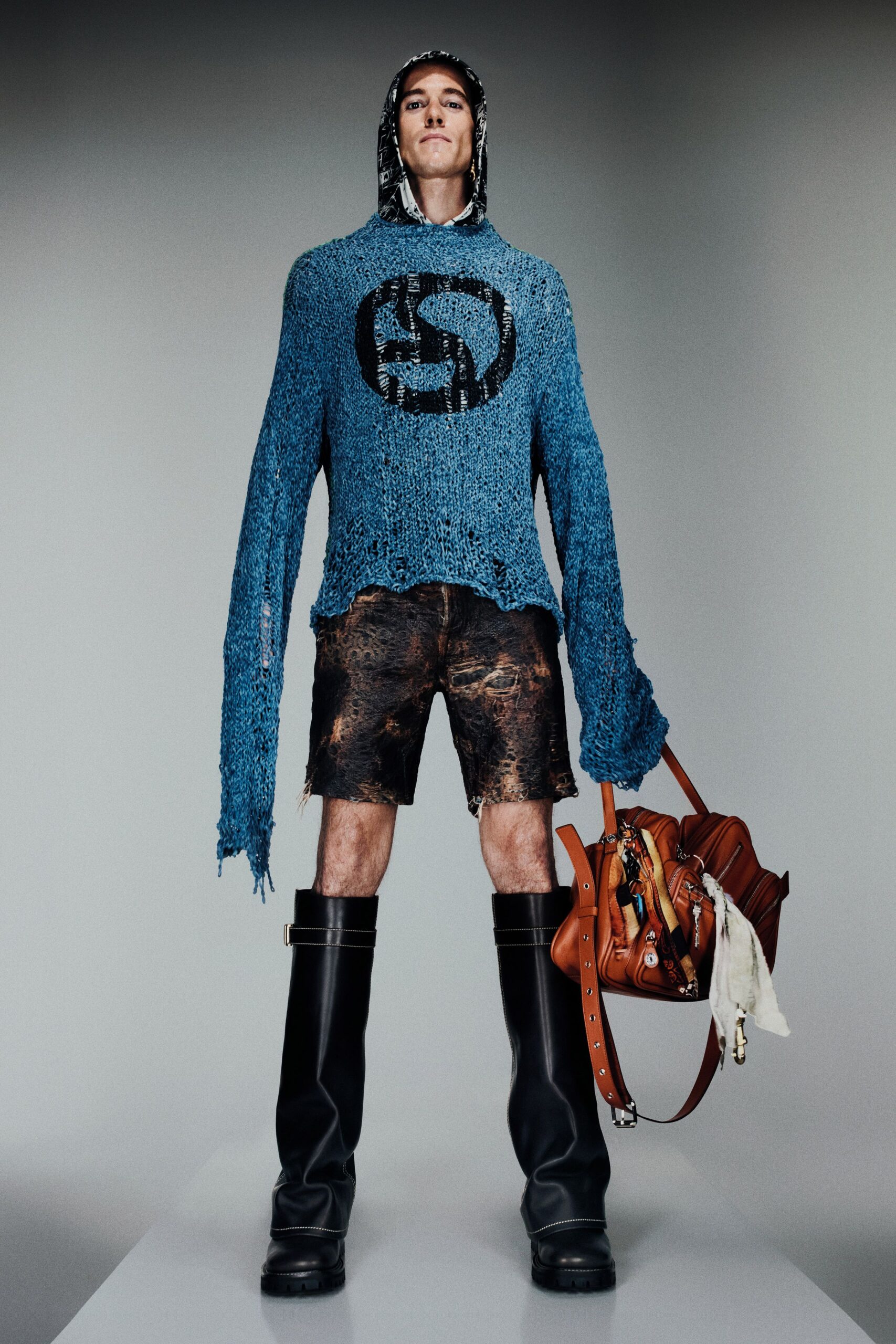 blue cotton long-sleeve hooded relaxed distressed cropped top