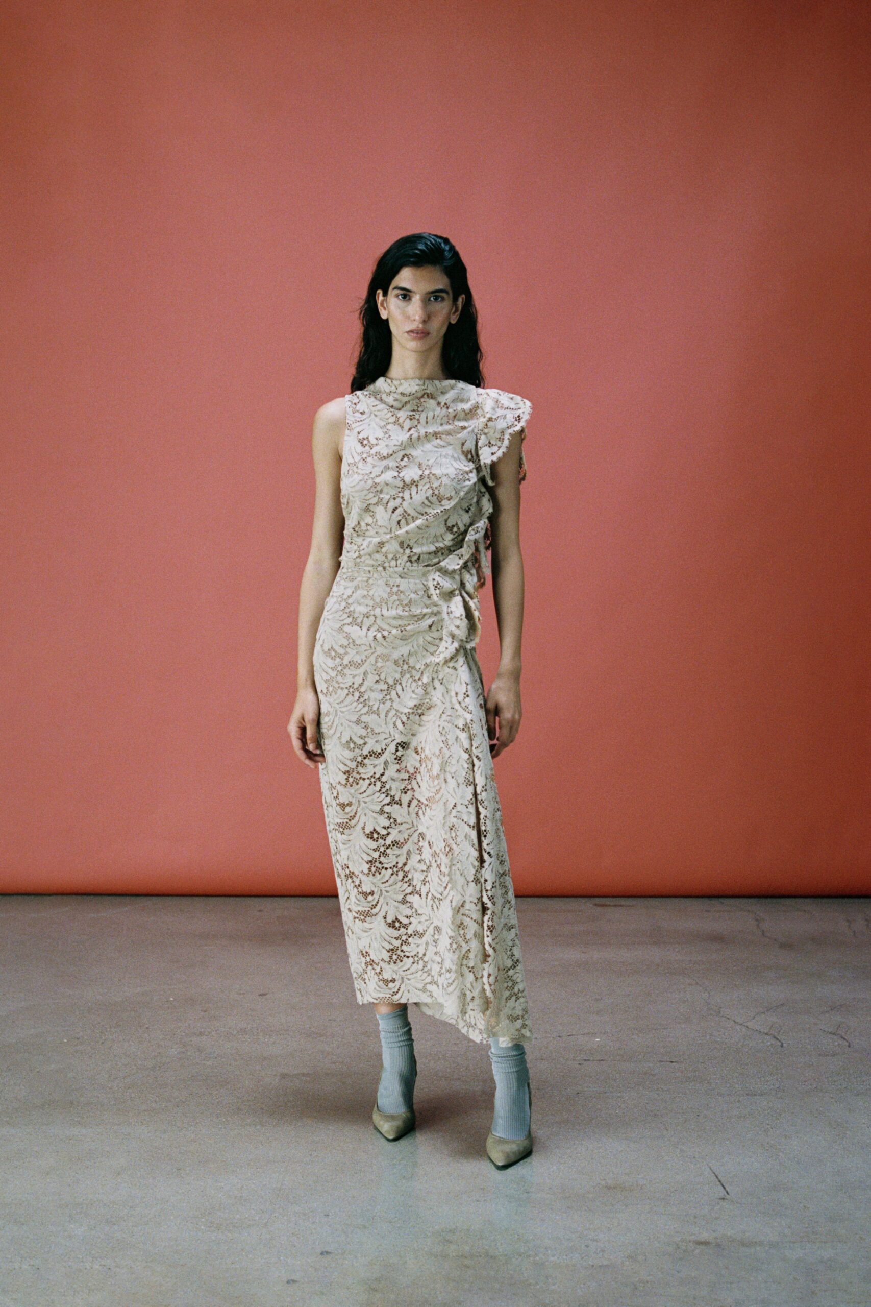 white lace sleeveless high-neck fitted ruched layered dress