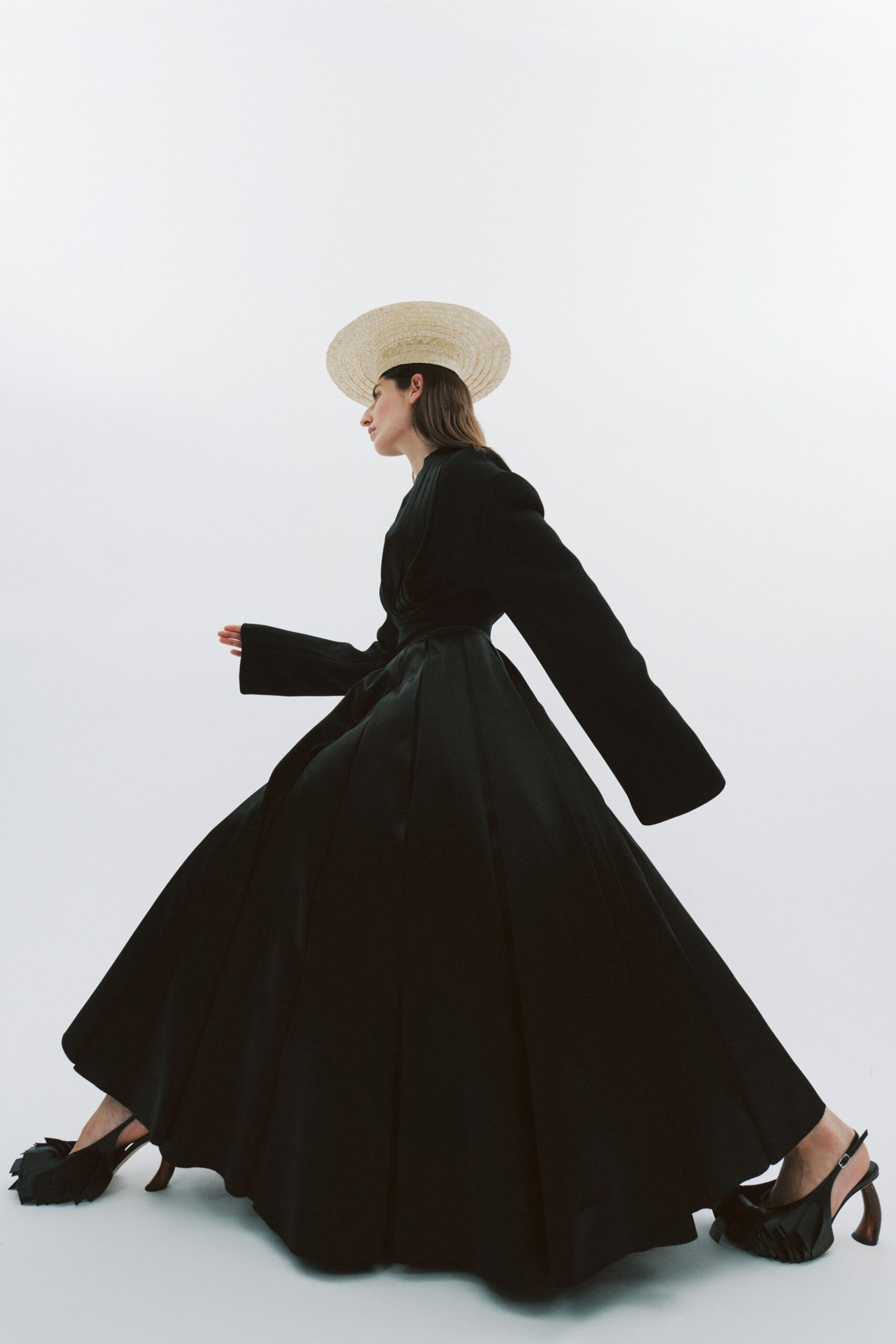 A.W.A.K.E. MODE S/S 25 Look 116