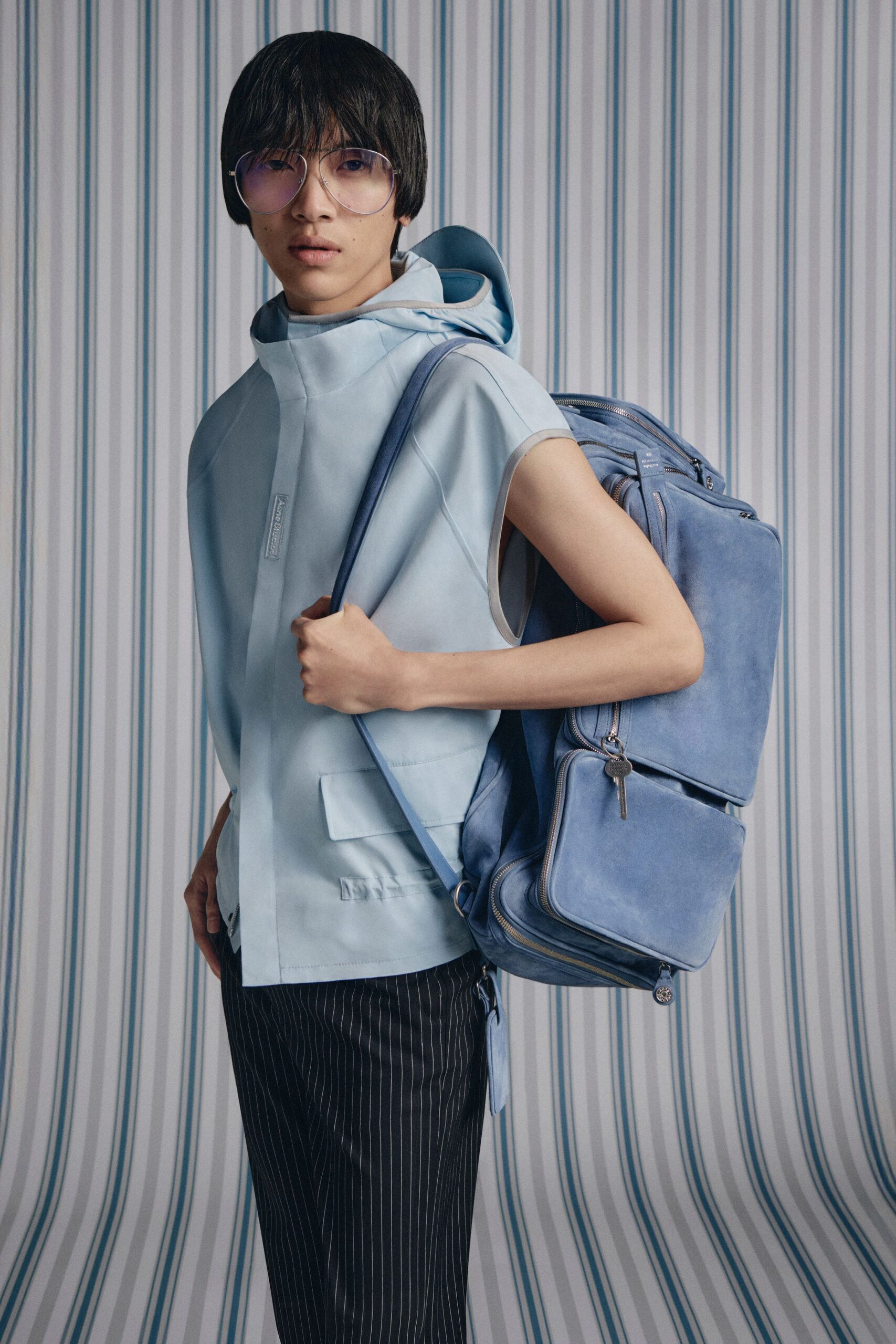 blue cotton sleeveless high-neck structured pockets zippered top