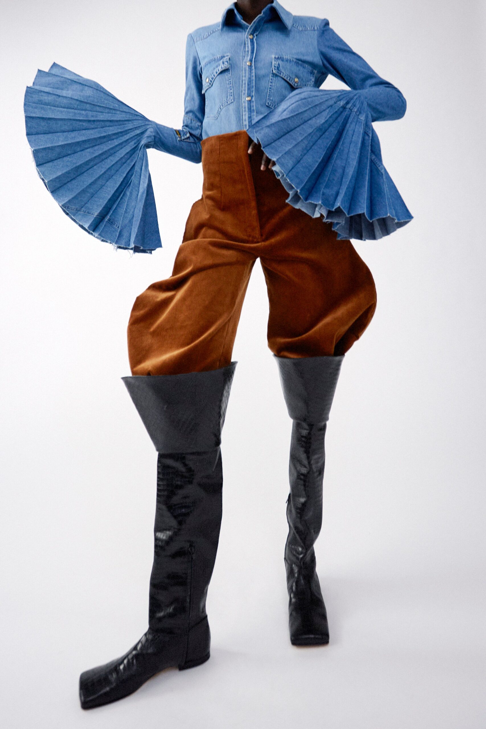 A.W.A.K.E. MODE F/W 24 Look 198