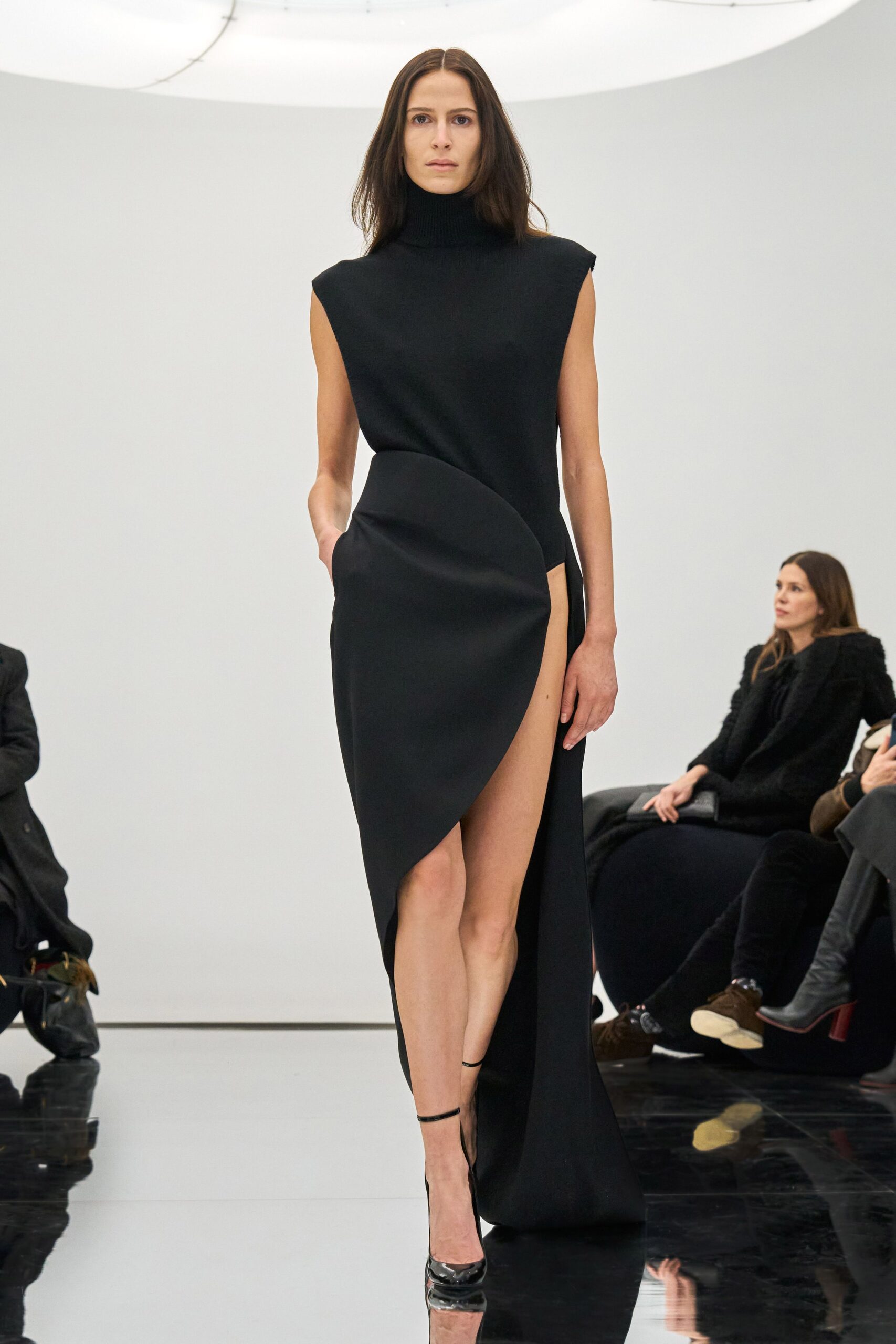 Alaïa F/W 24 Look 329