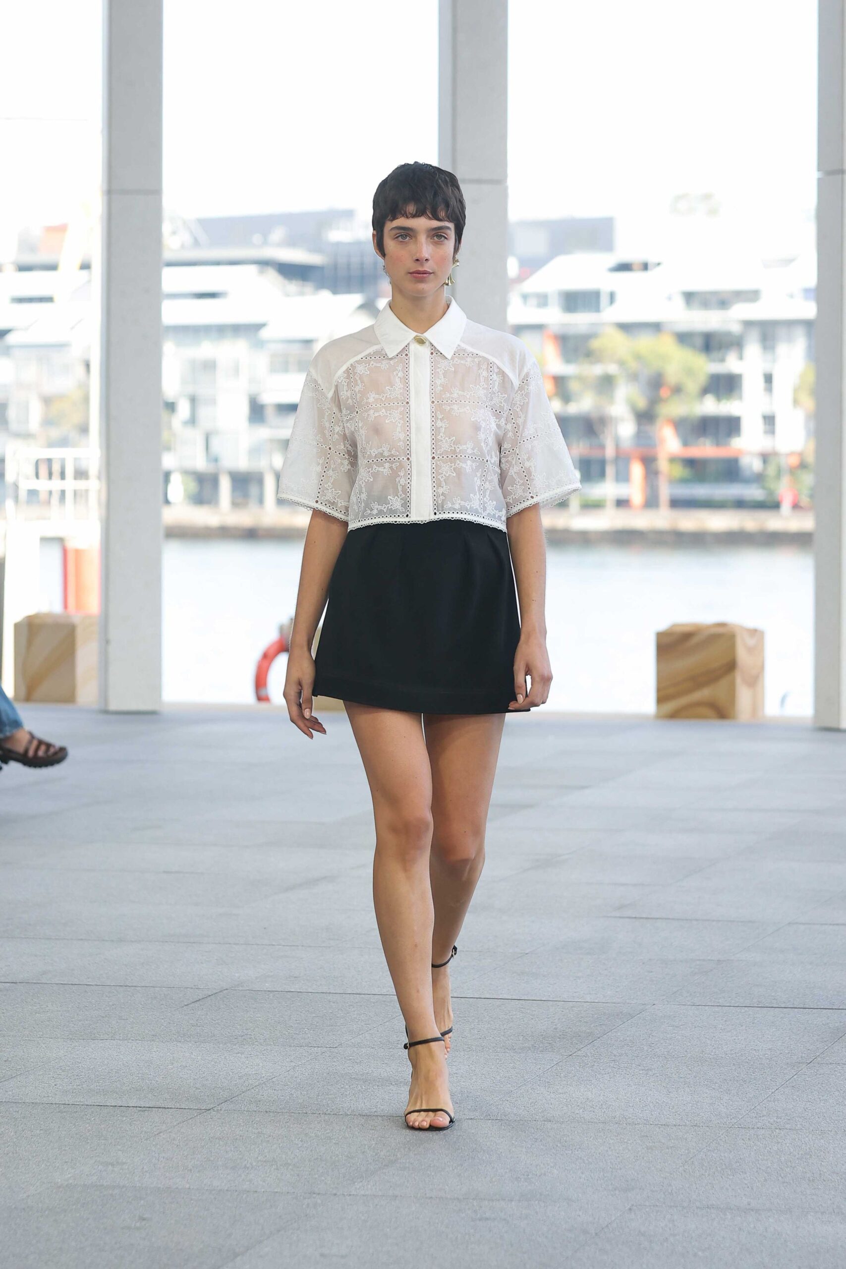 white lace short-sleeve collared relaxed buttoned embroidered blouse