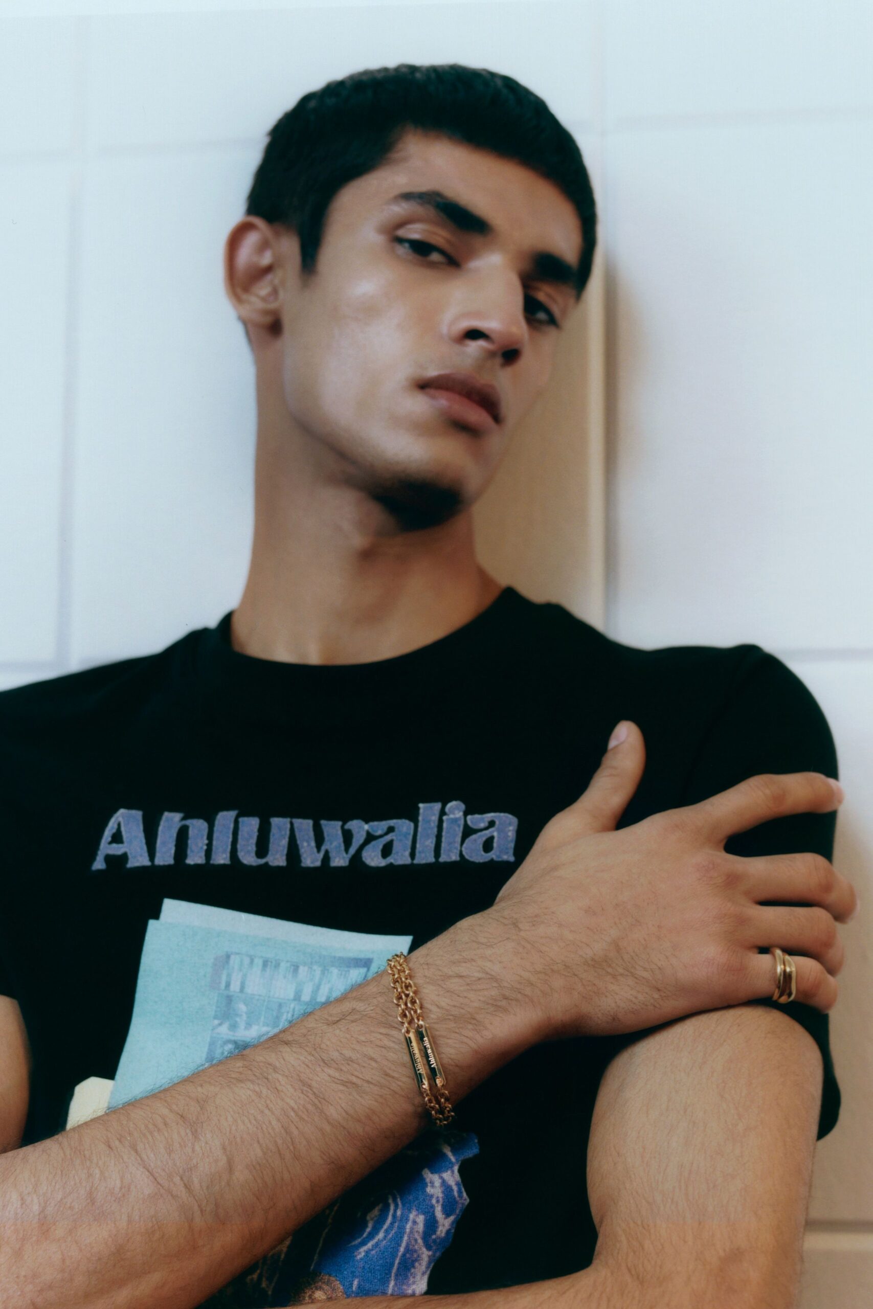 fitted black cotton t-shirt