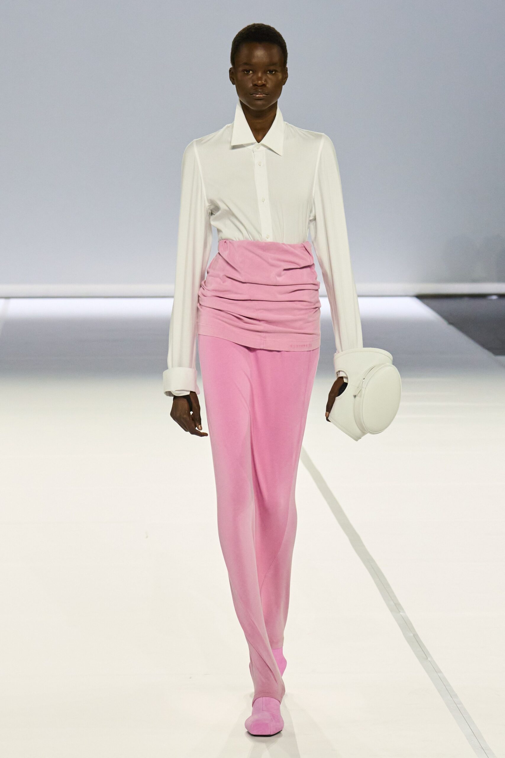 white shirt pink ruched pants