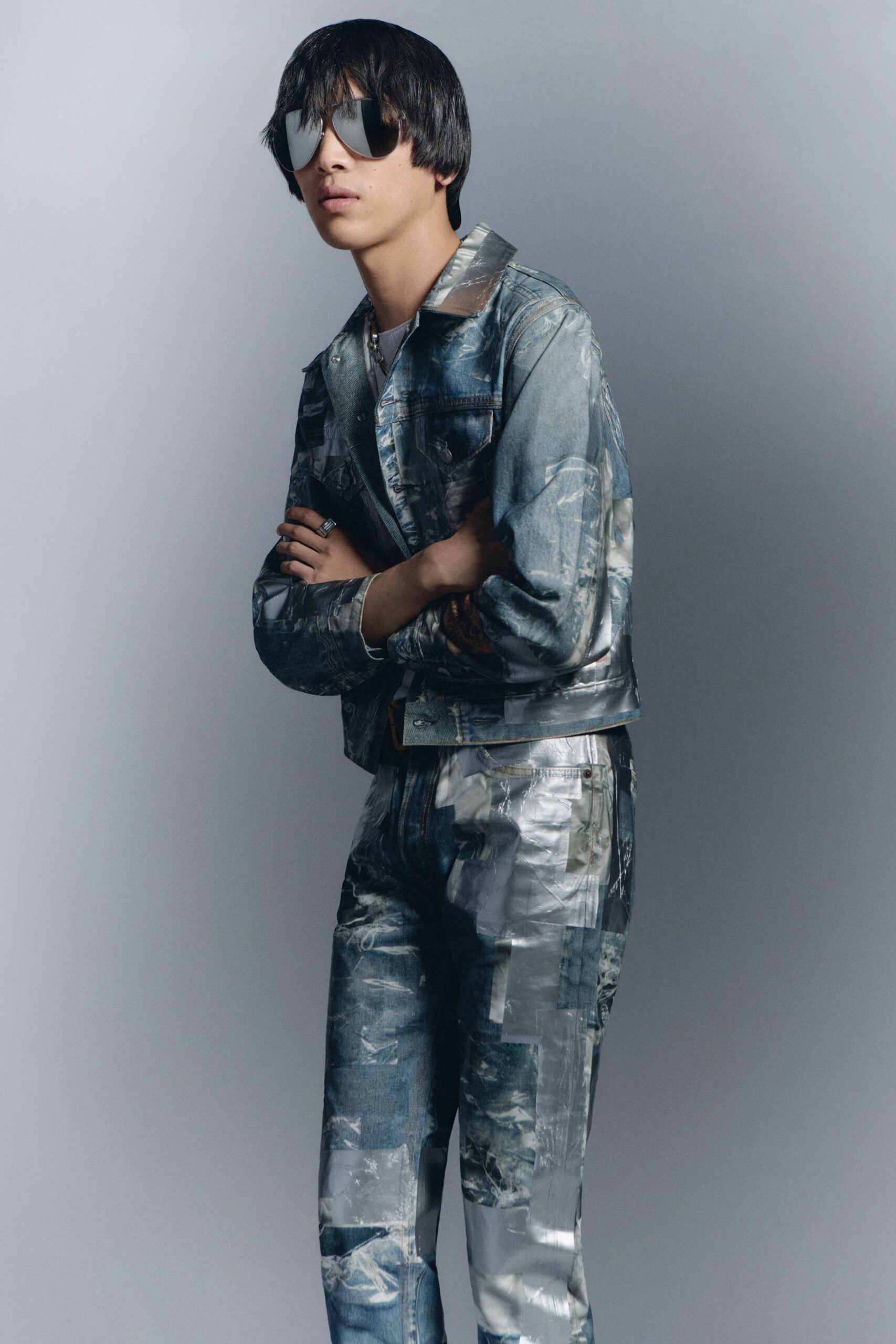 blue denim long-sleeve collared structured printed patchwork jacket
