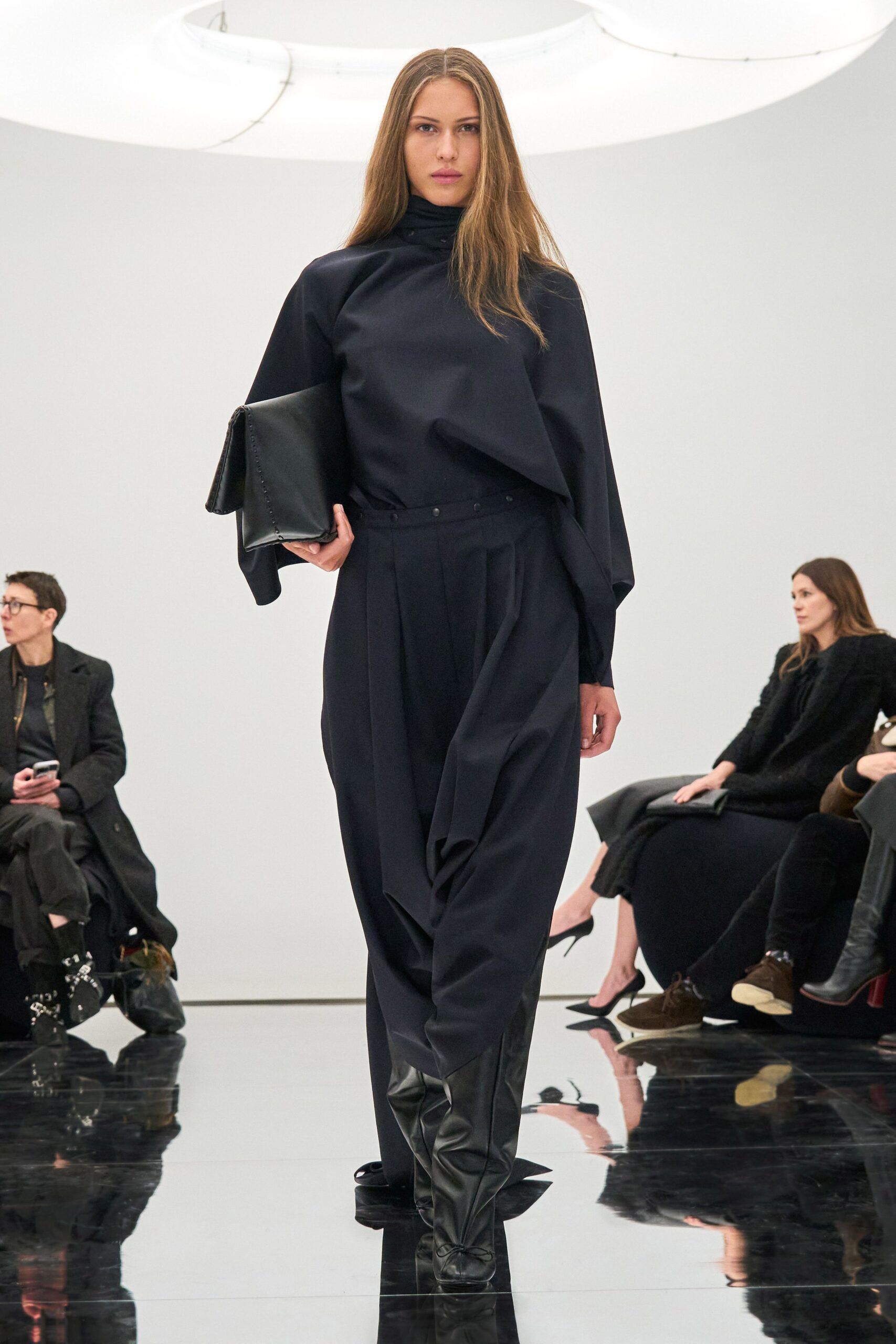 Alaïa F/W 24 Look 453