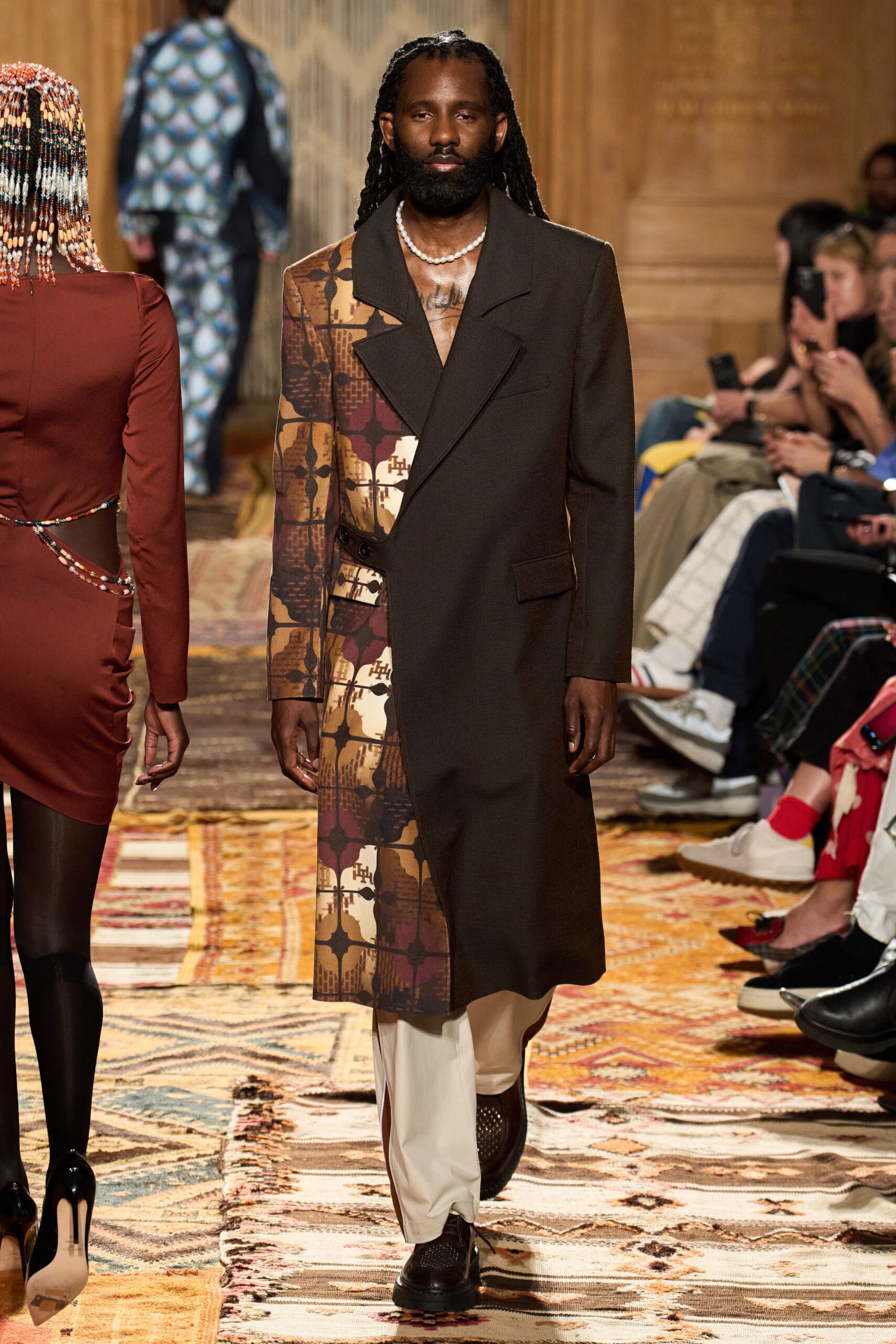 brown wool long-sleeve collared structured buttoned color-blocked coat
