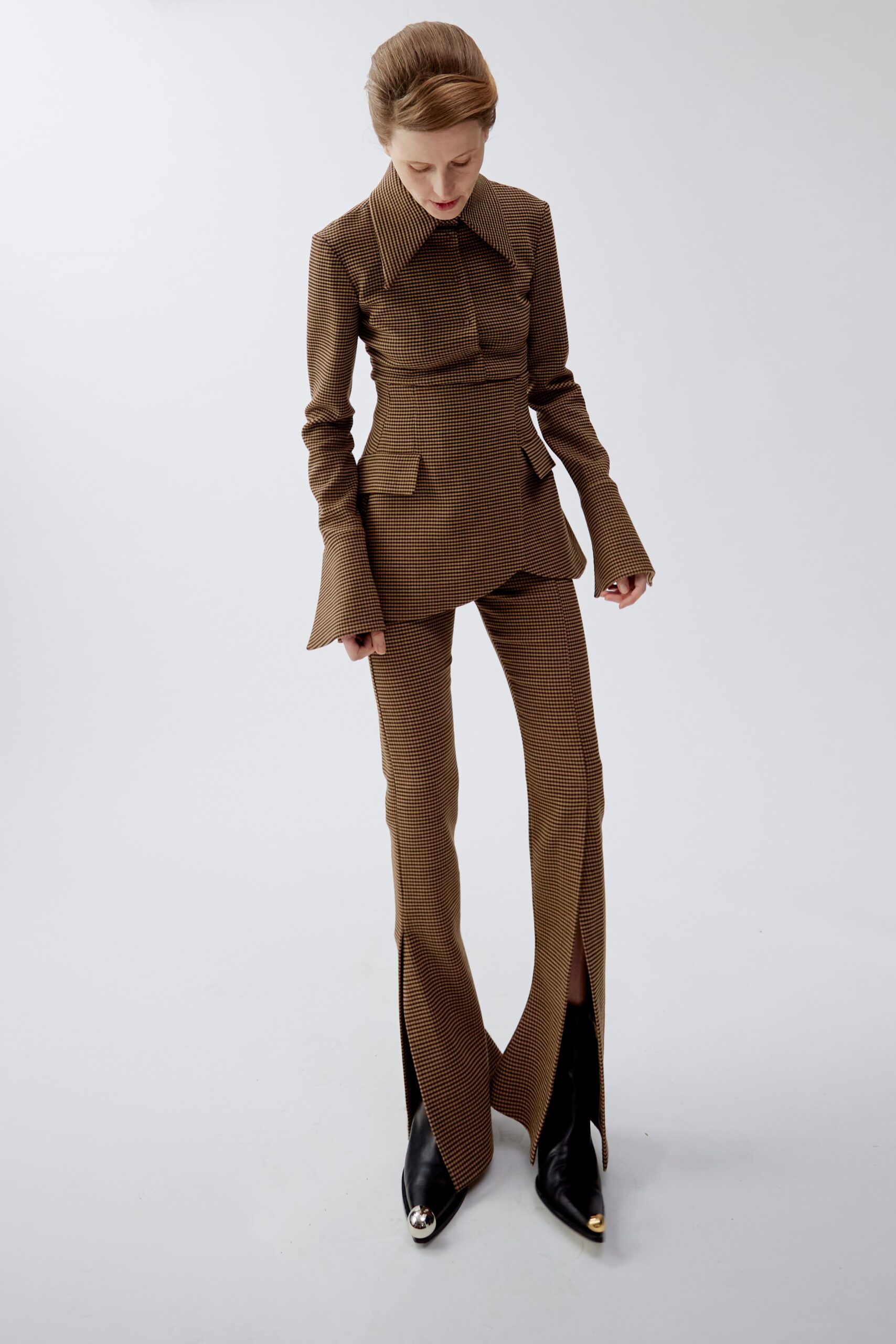 A.W.A.K.E. MODE F/W 24 Look 411
