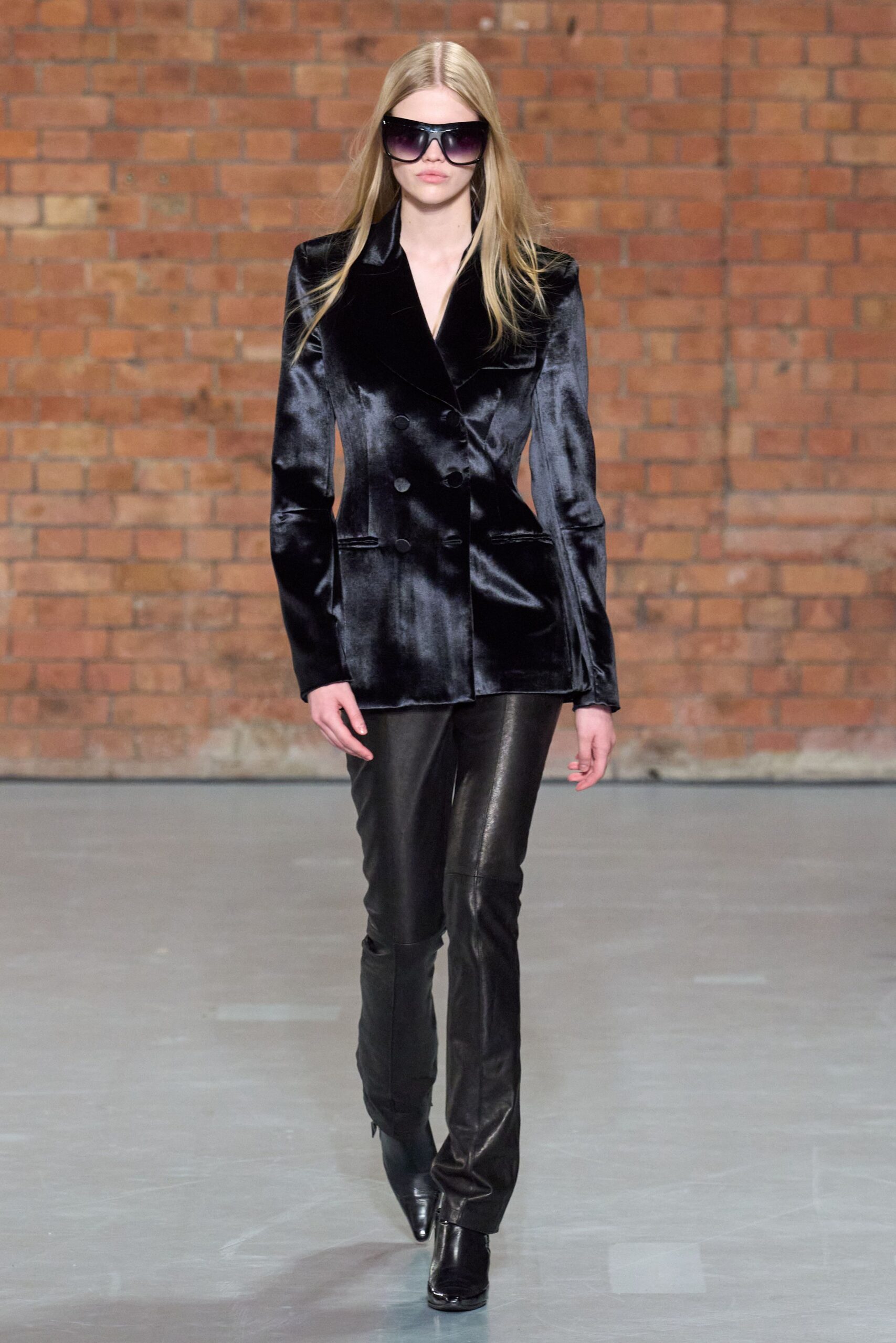 Aaron Esh S/S 25 Look 402