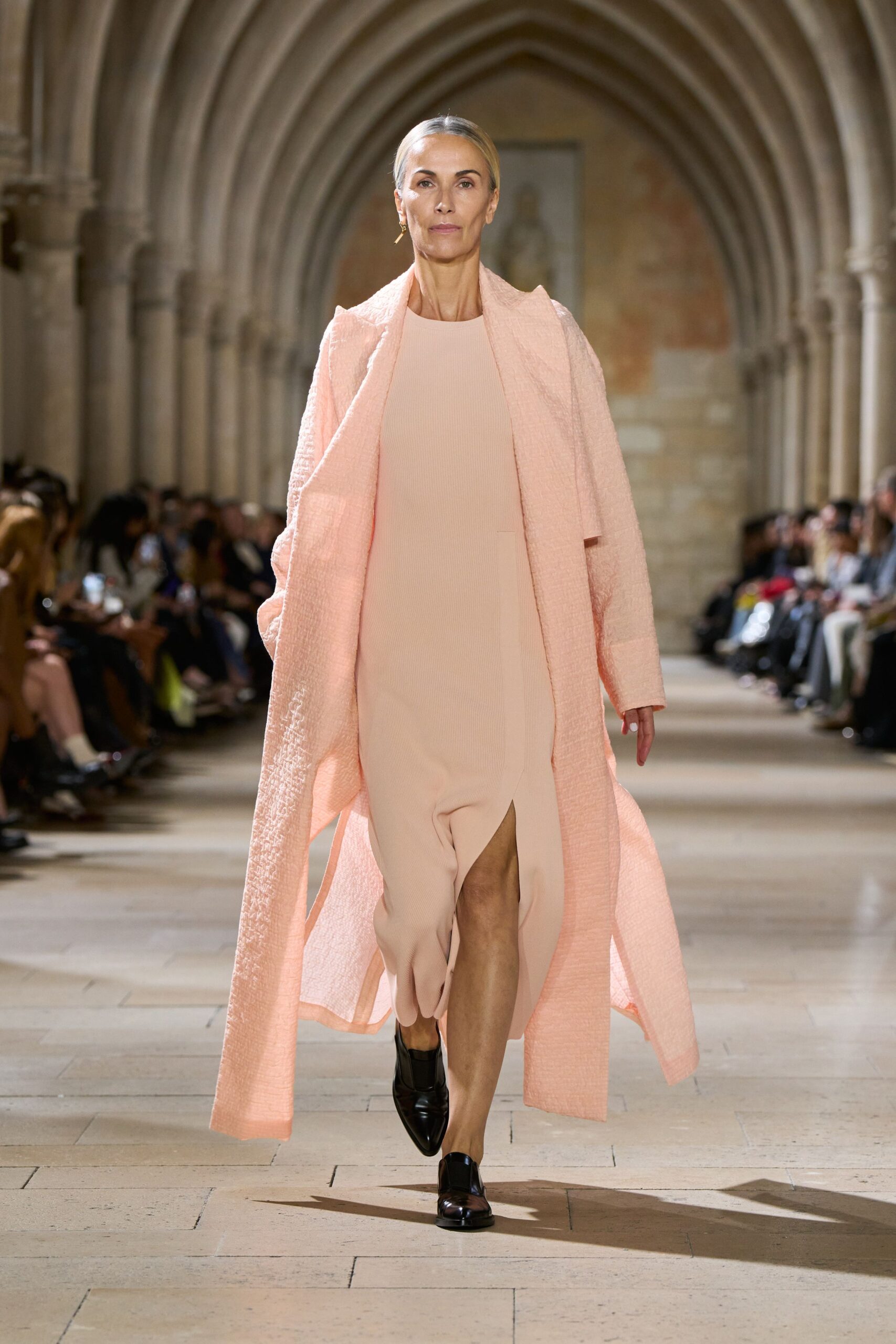 pink wool long-sleeve relaxed buttoned maxi coat