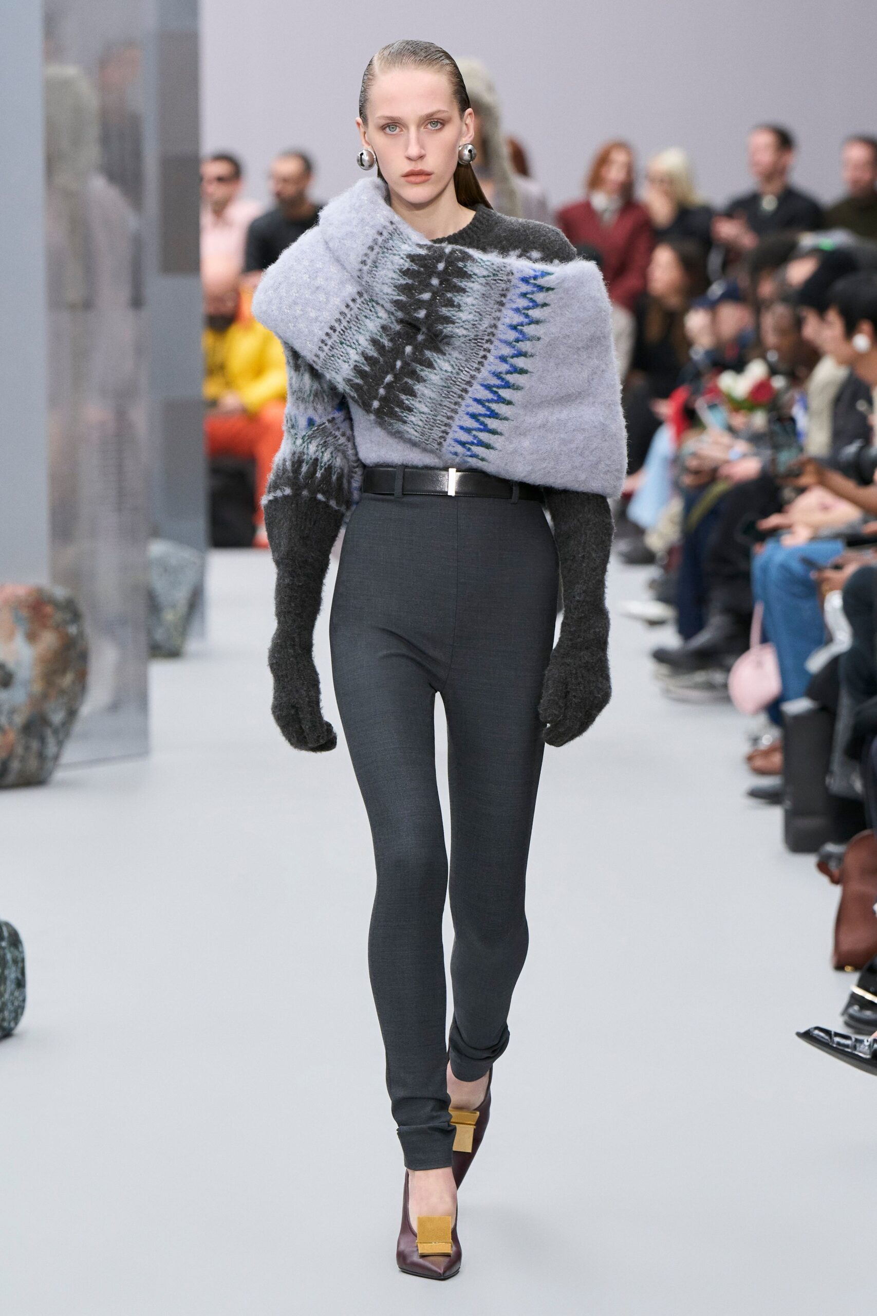 black cotton fitted high-waisted straight-leg pants