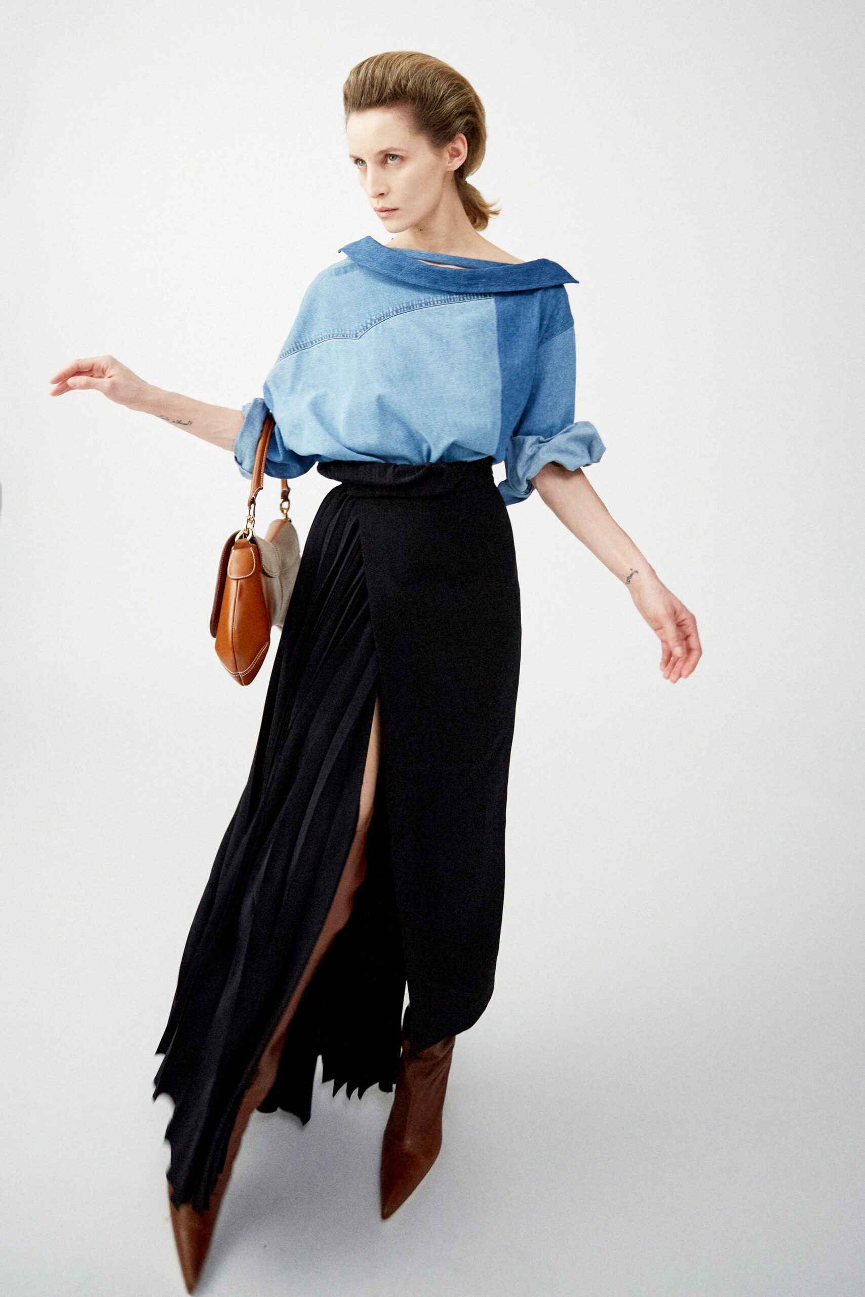 A.W.A.K.E. MODE F/W 24 Look 764