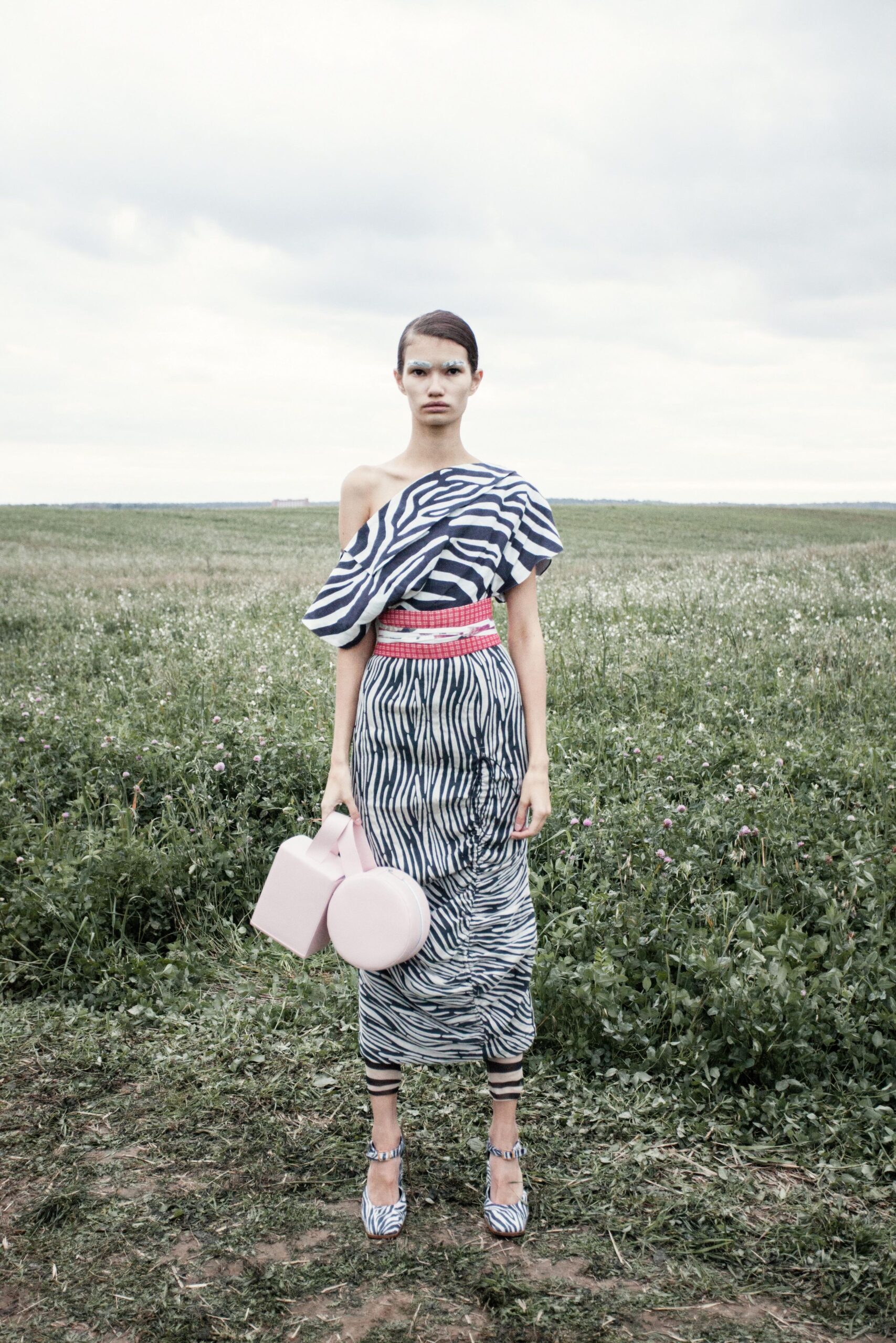 A.W.A.K.E. MODE S/S 16 Look 247