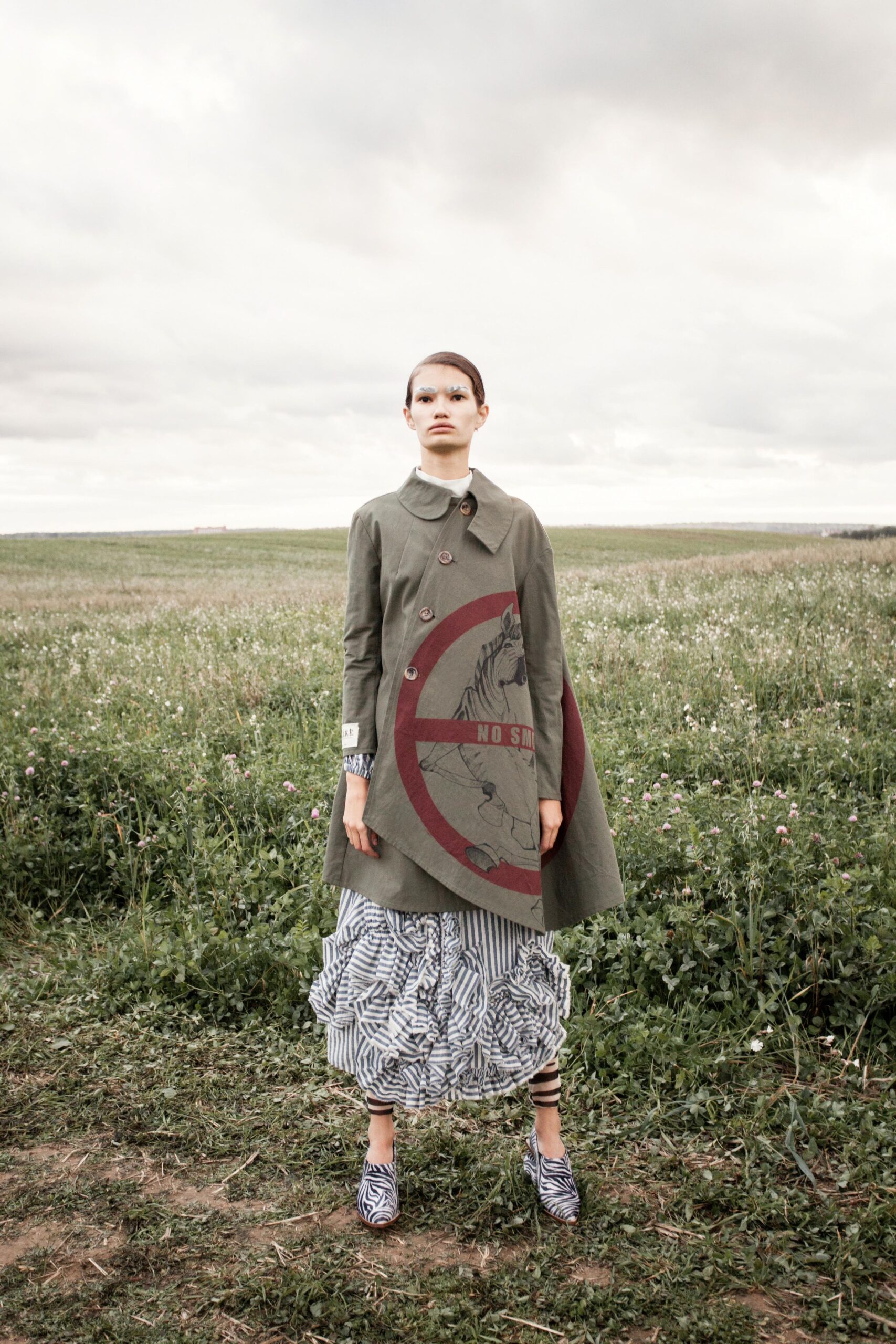 A.W.A.K.E. MODE S/S 16 Look 559