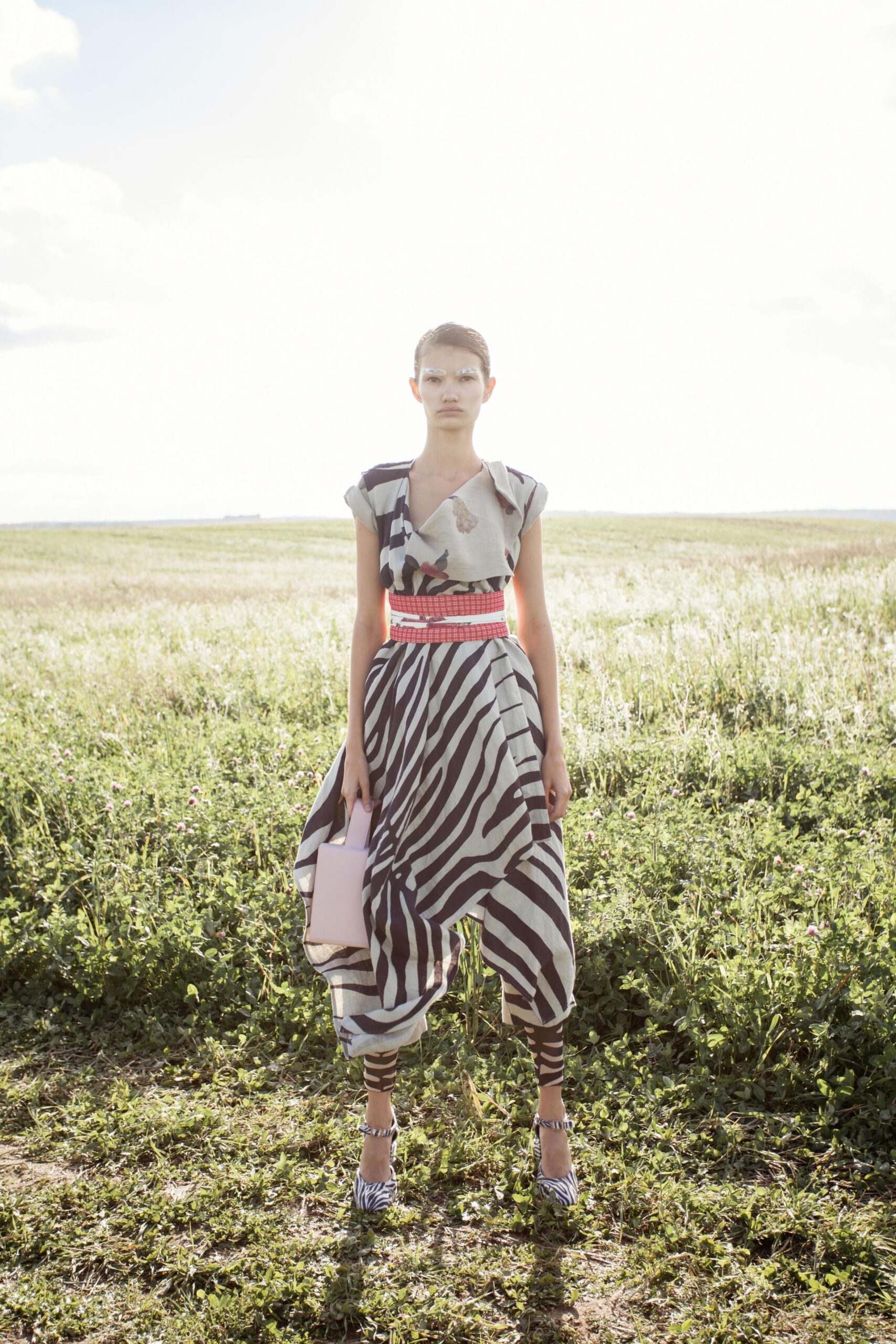 A.W.A.K.E. MODE S/S 16 Look 650