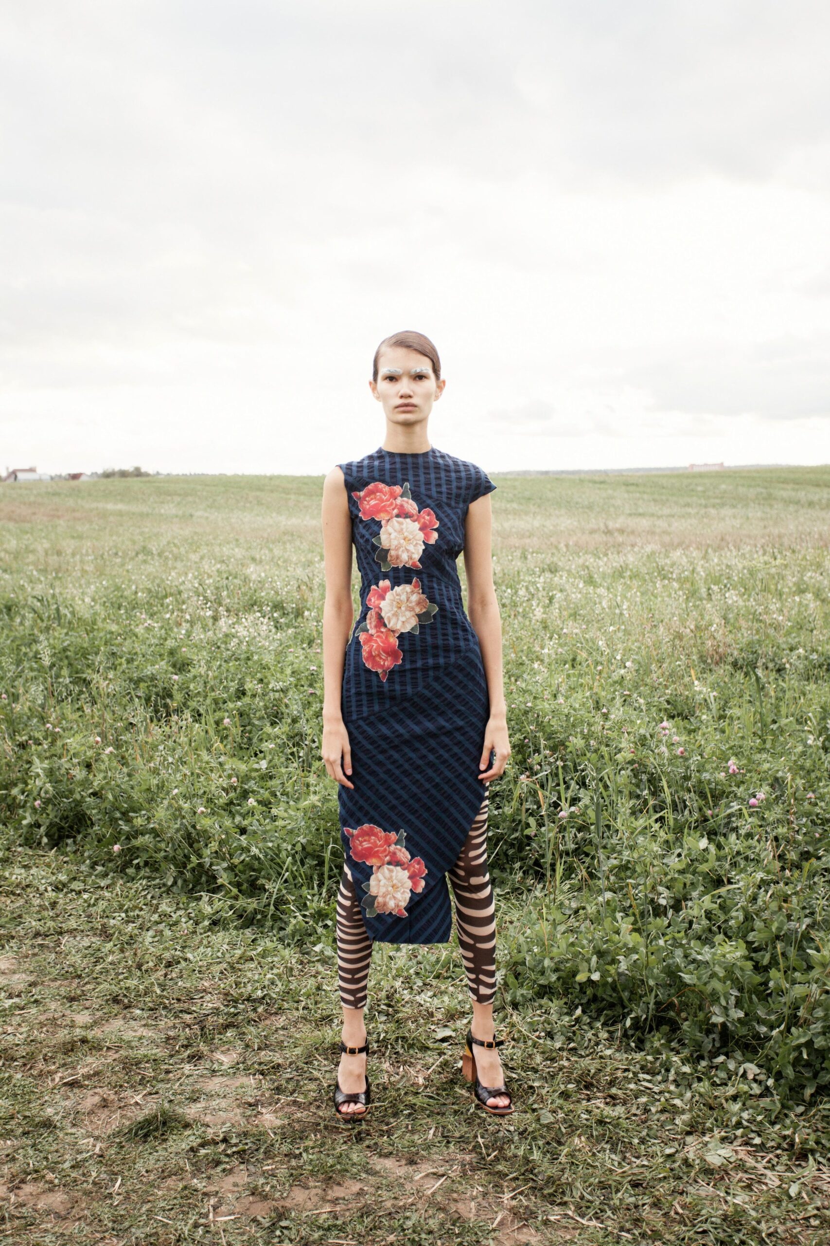 A.W.A.K.E. MODE S/S 16 Look 695