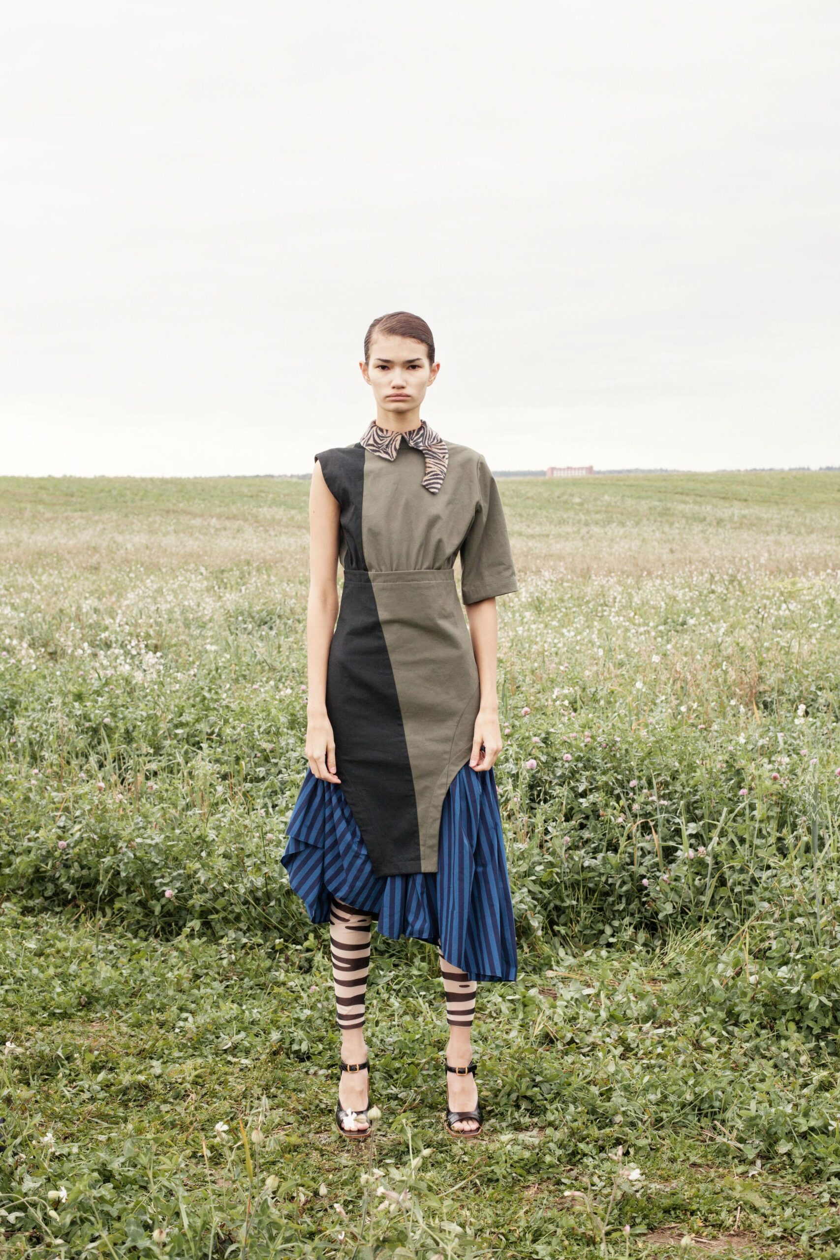 A.W.A.K.E. MODE S/S 16 Look 867