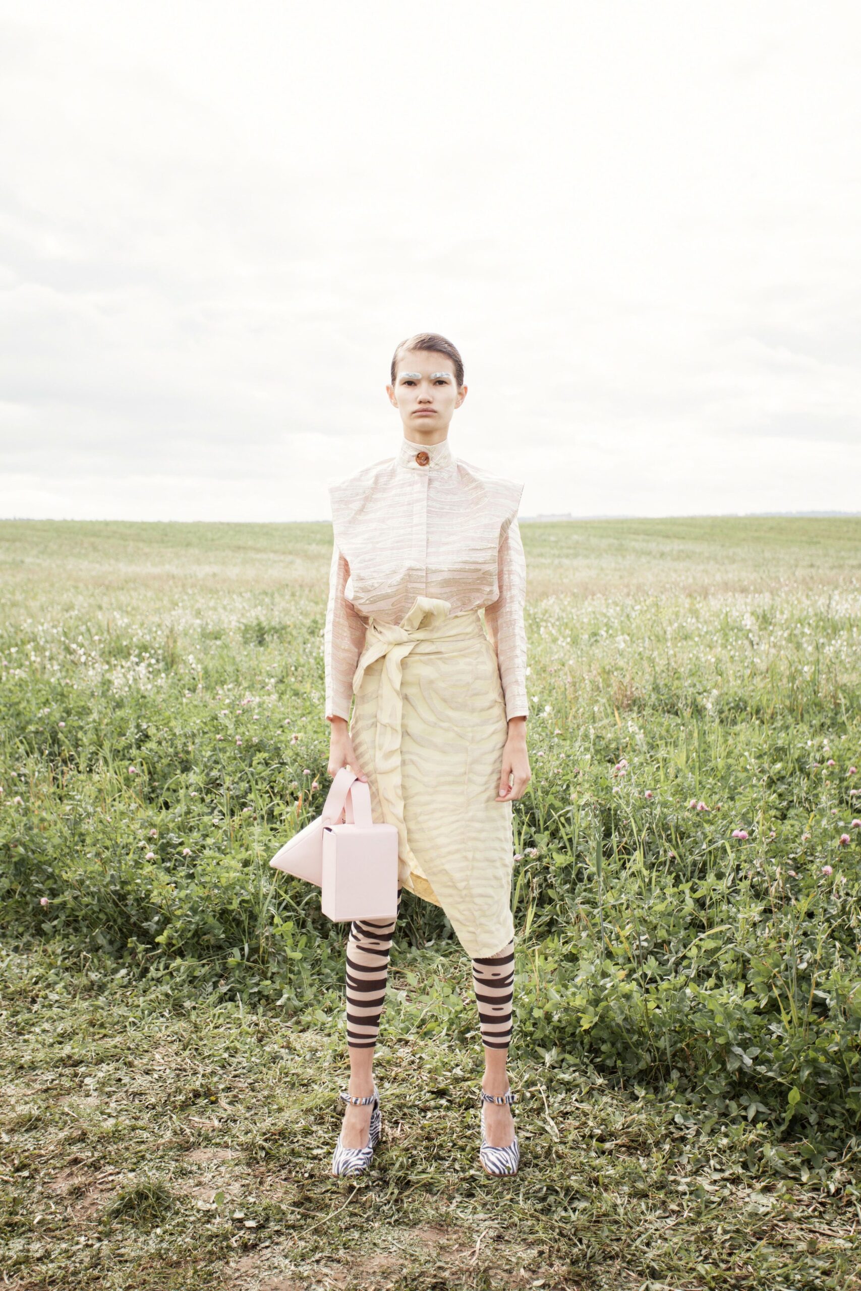 A.W.A.K.E. MODE S/S 16 Look 871