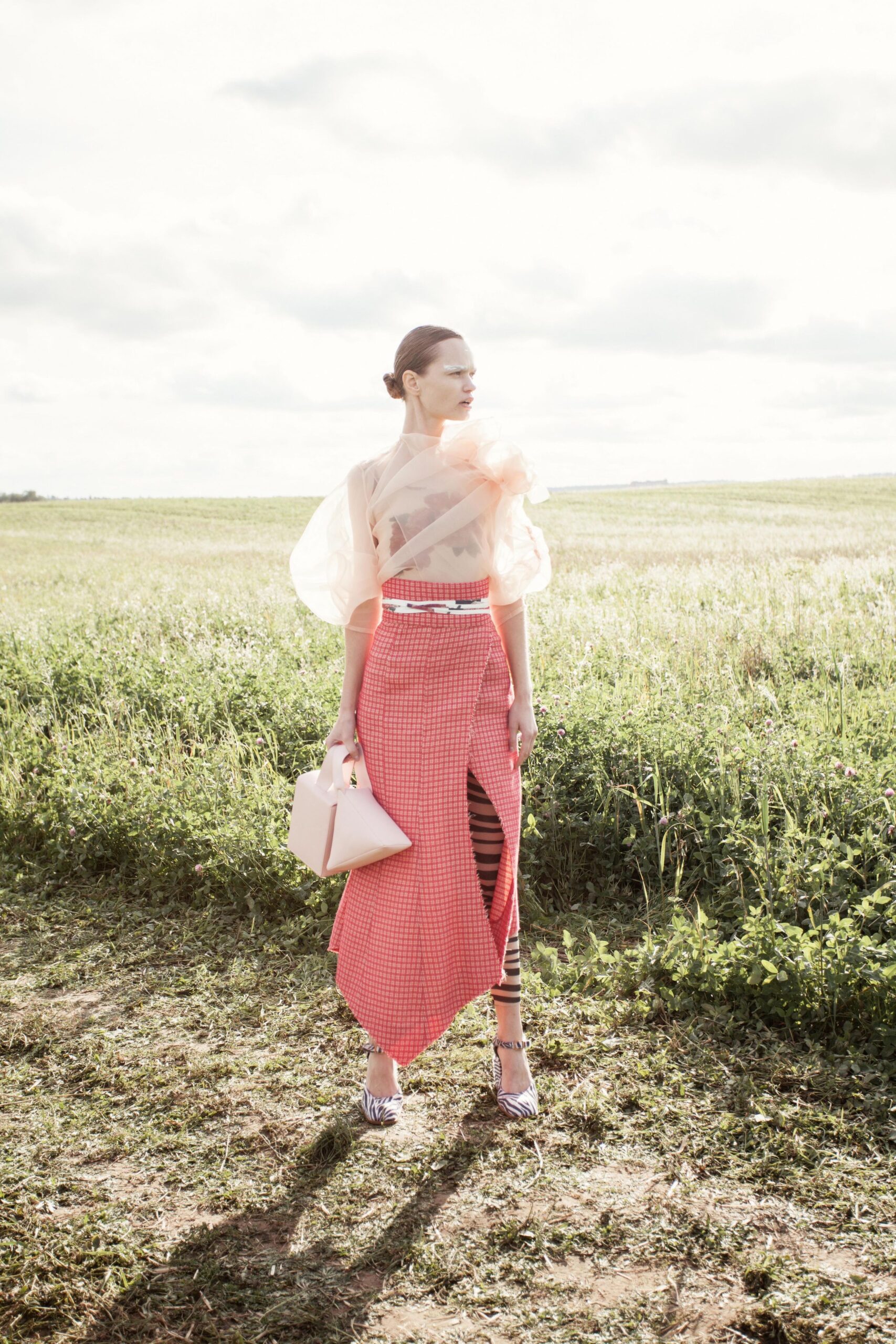 A.W.A.K.E. MODE S/S 16 Look 900