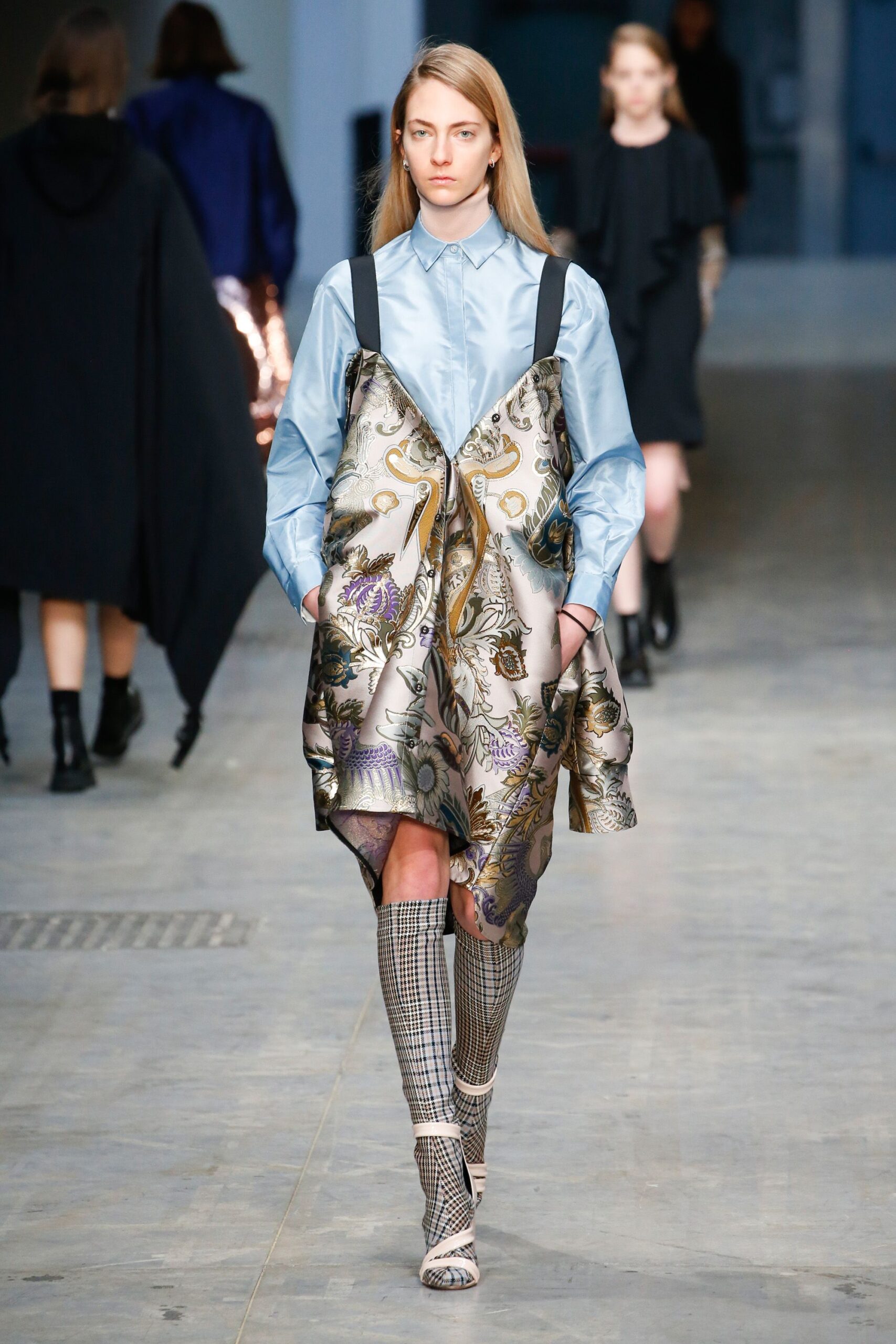 A. Teodoro F/W 18 Look 305