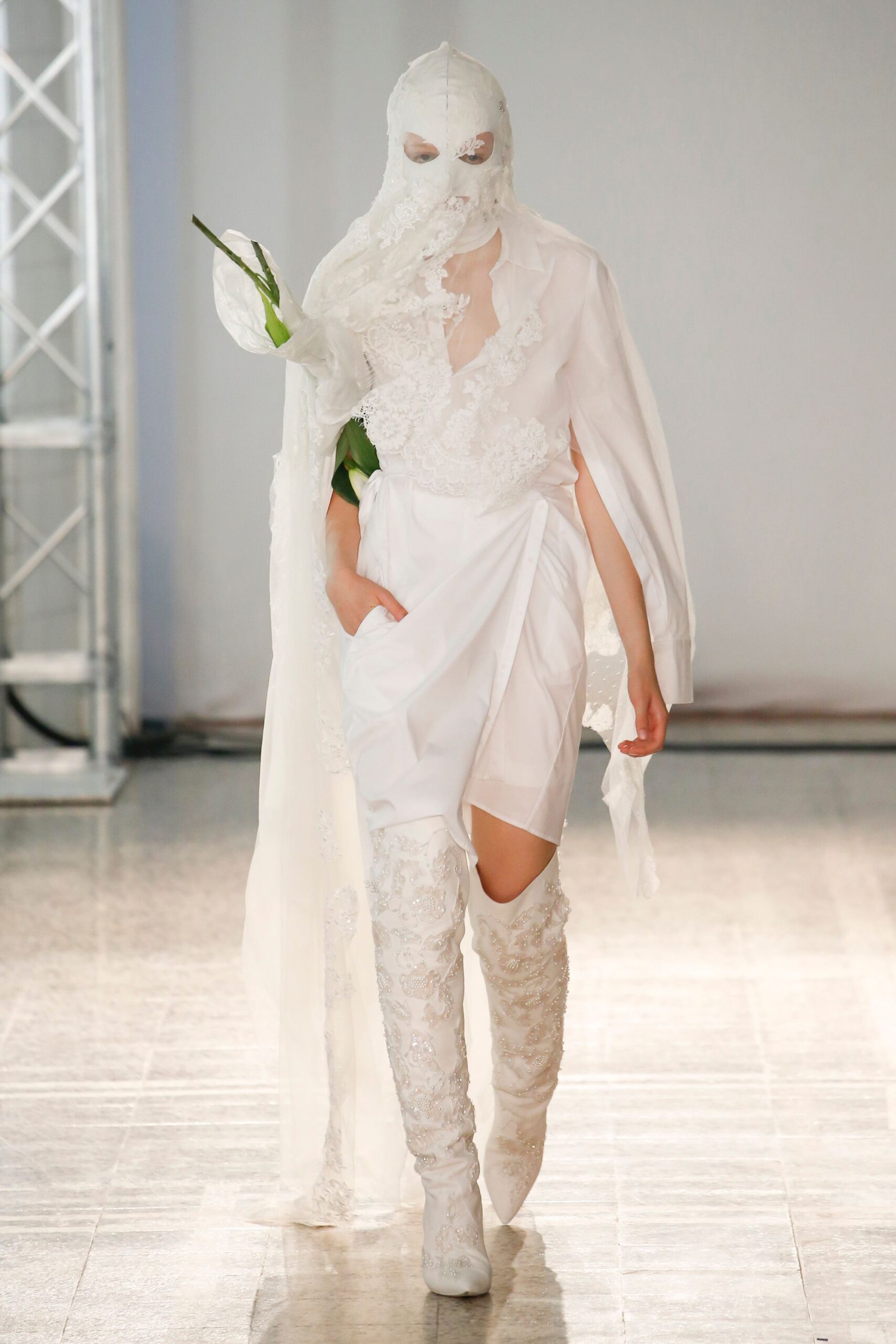 A.F. Vandevorst S/S 19 Look 212