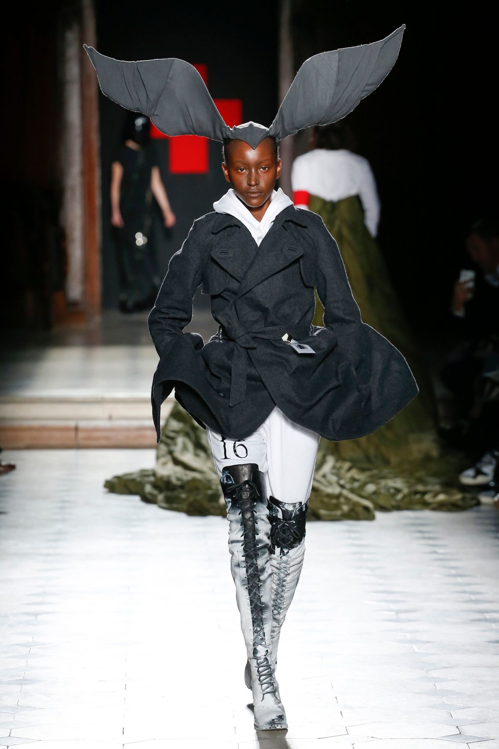 A.F. Vandevorst S/S 18 Couture Look 391