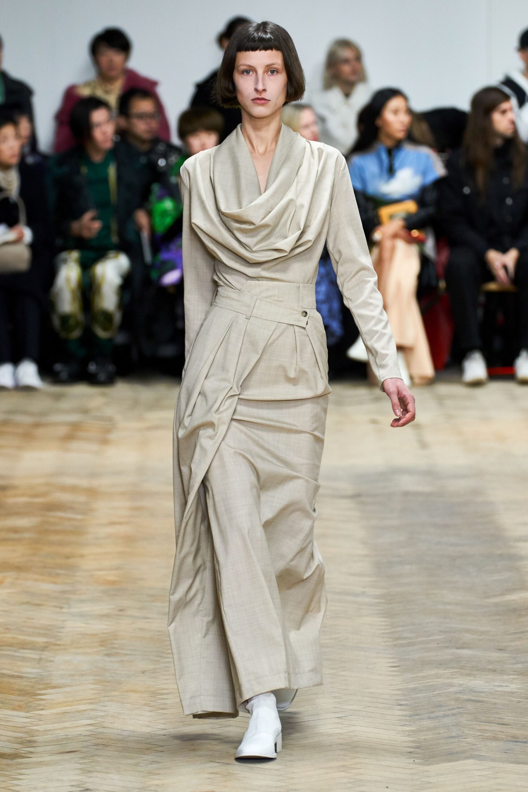 A.W.A.K.E. MODE F/W 19 Look 4