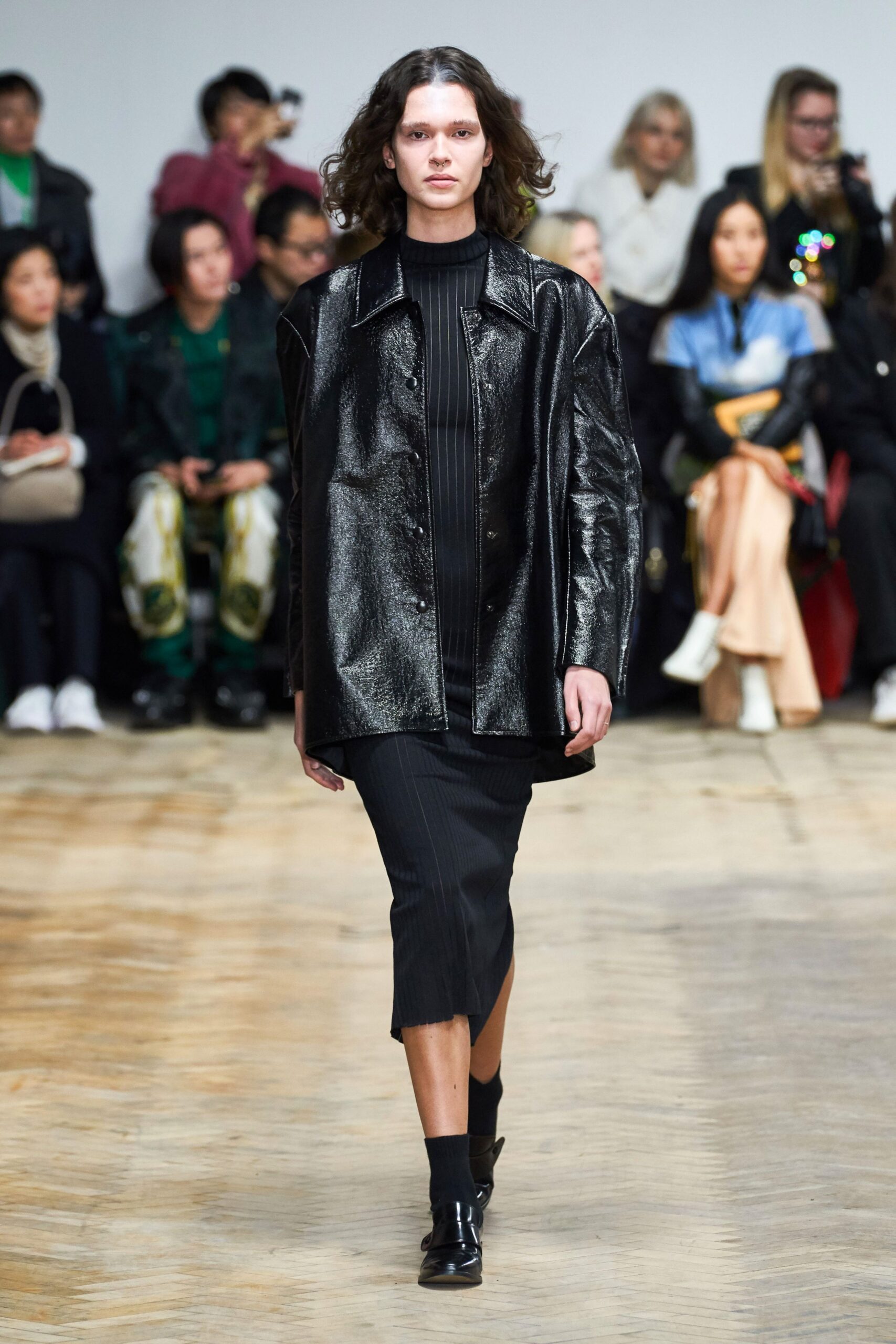 A.W.A.K.E. MODE F/W 19 Look 81