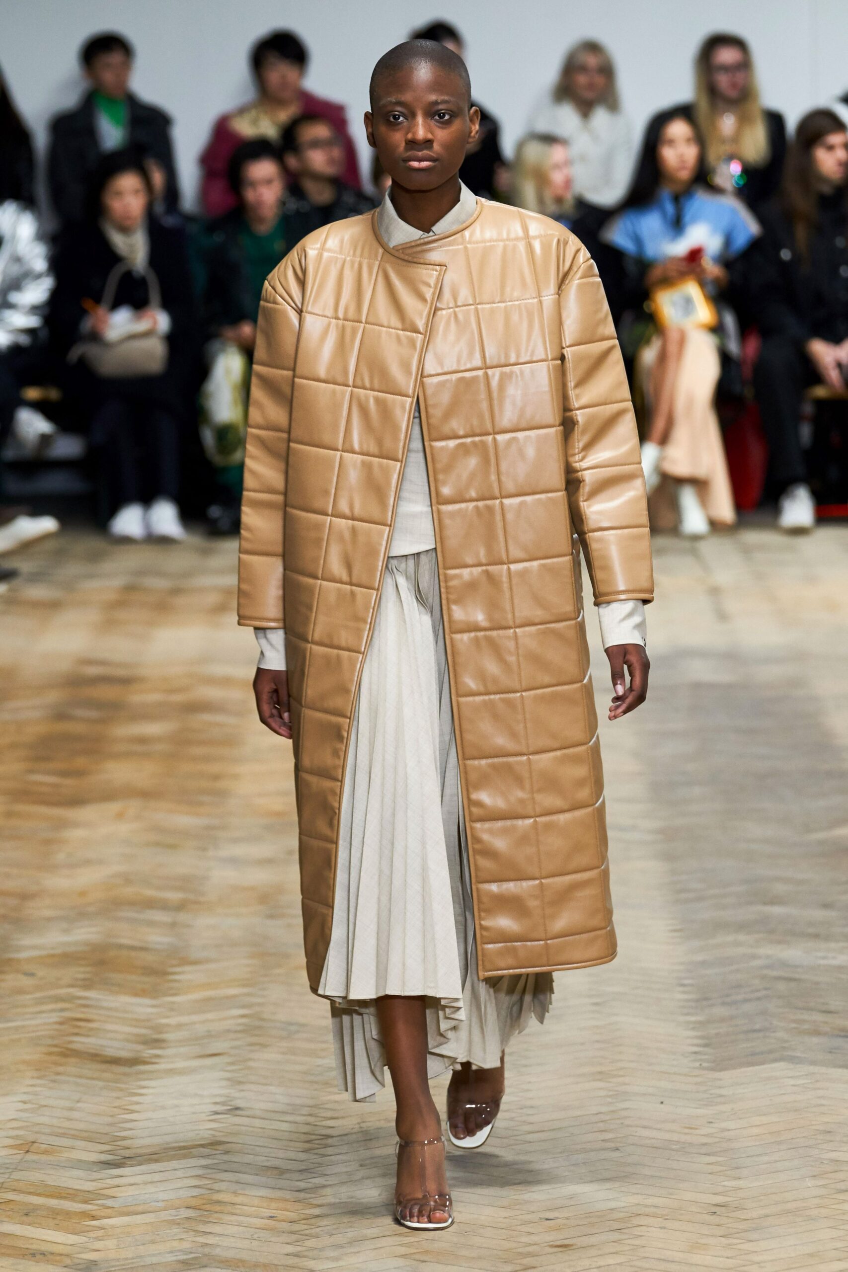 A.W.A.K.E. MODE F/W 19 Look 177