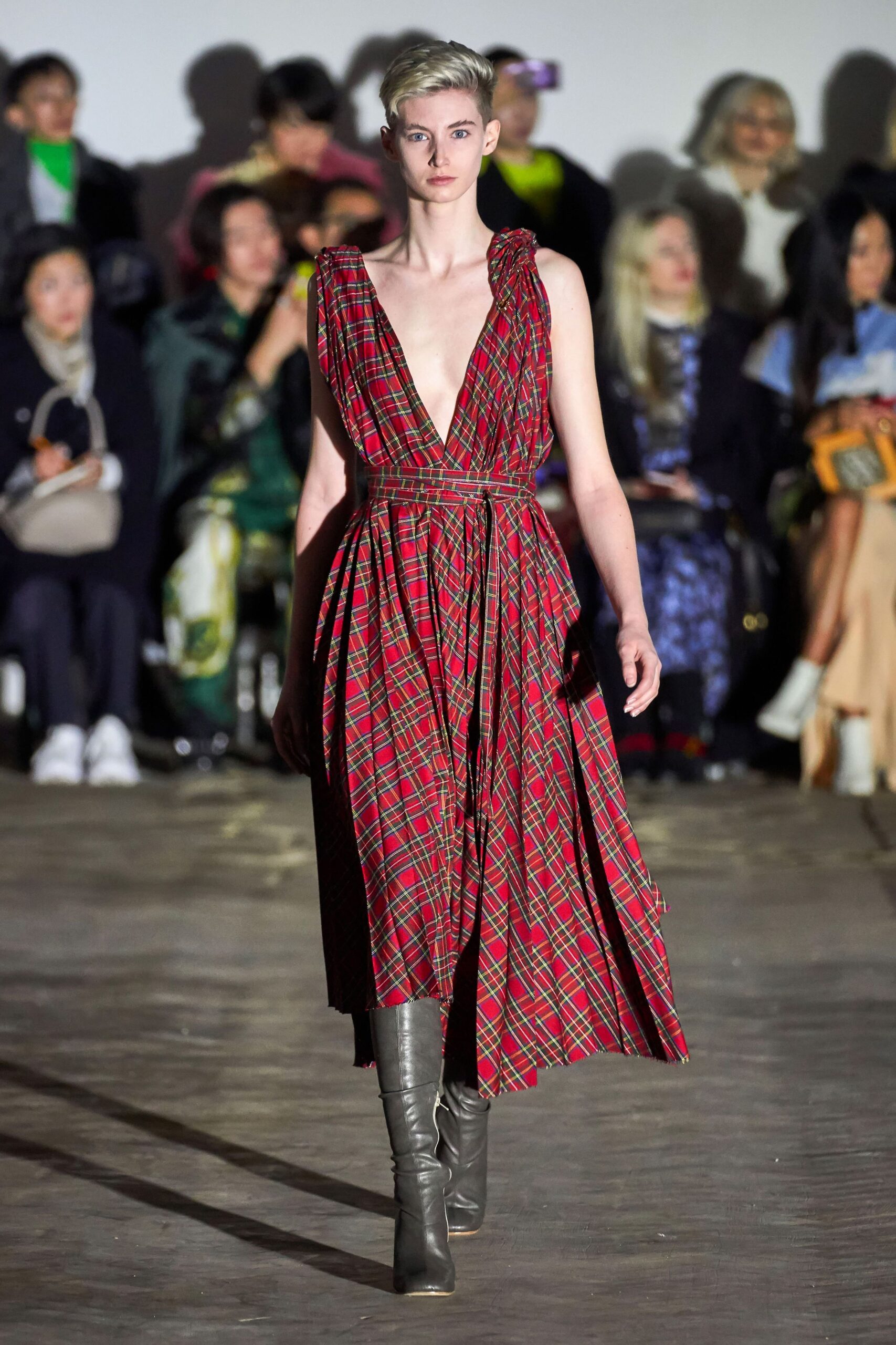 A.W.A.K.E. MODE F/W 19 Look 324