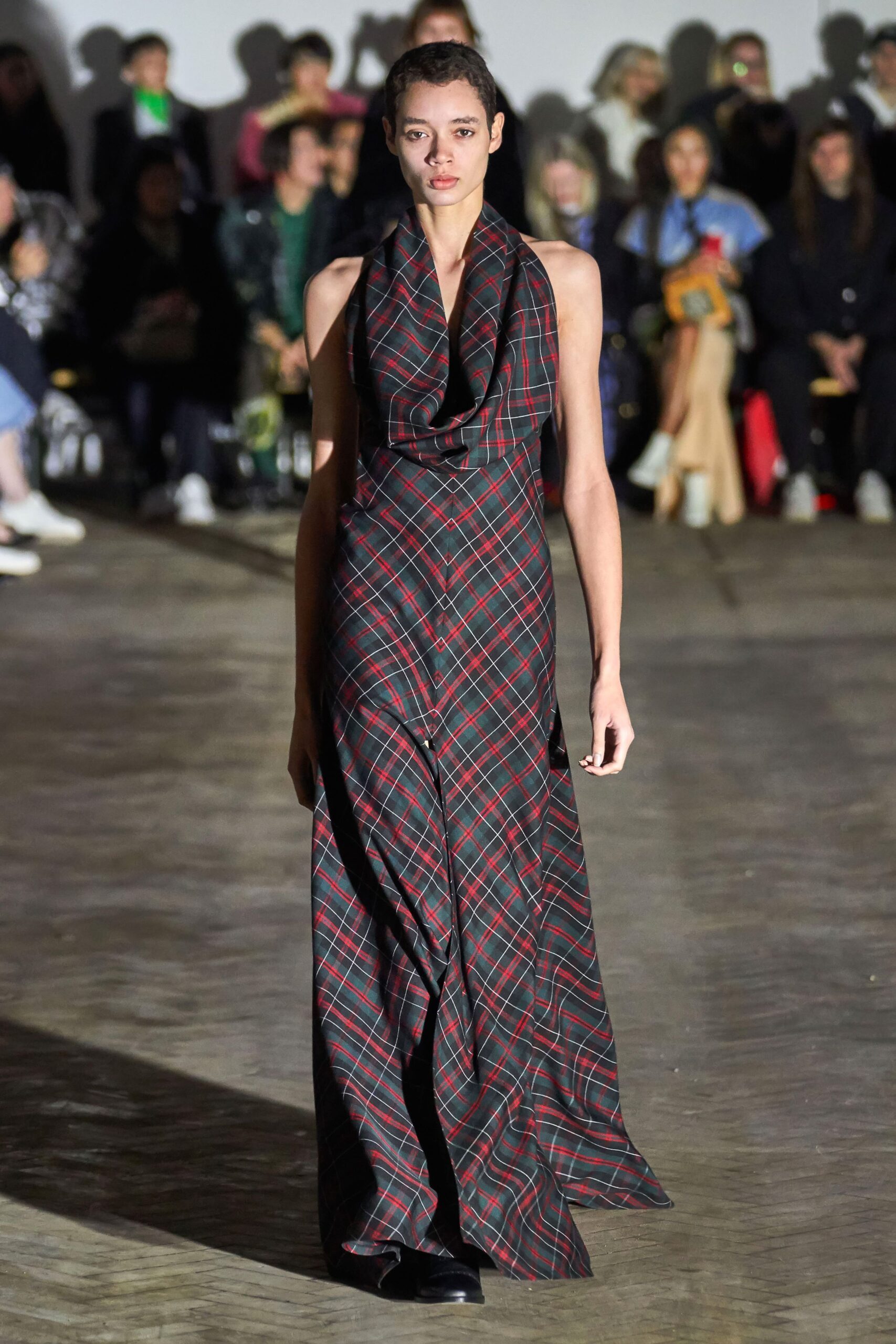 A.W.A.K.E. MODE F/W 19 Look 379