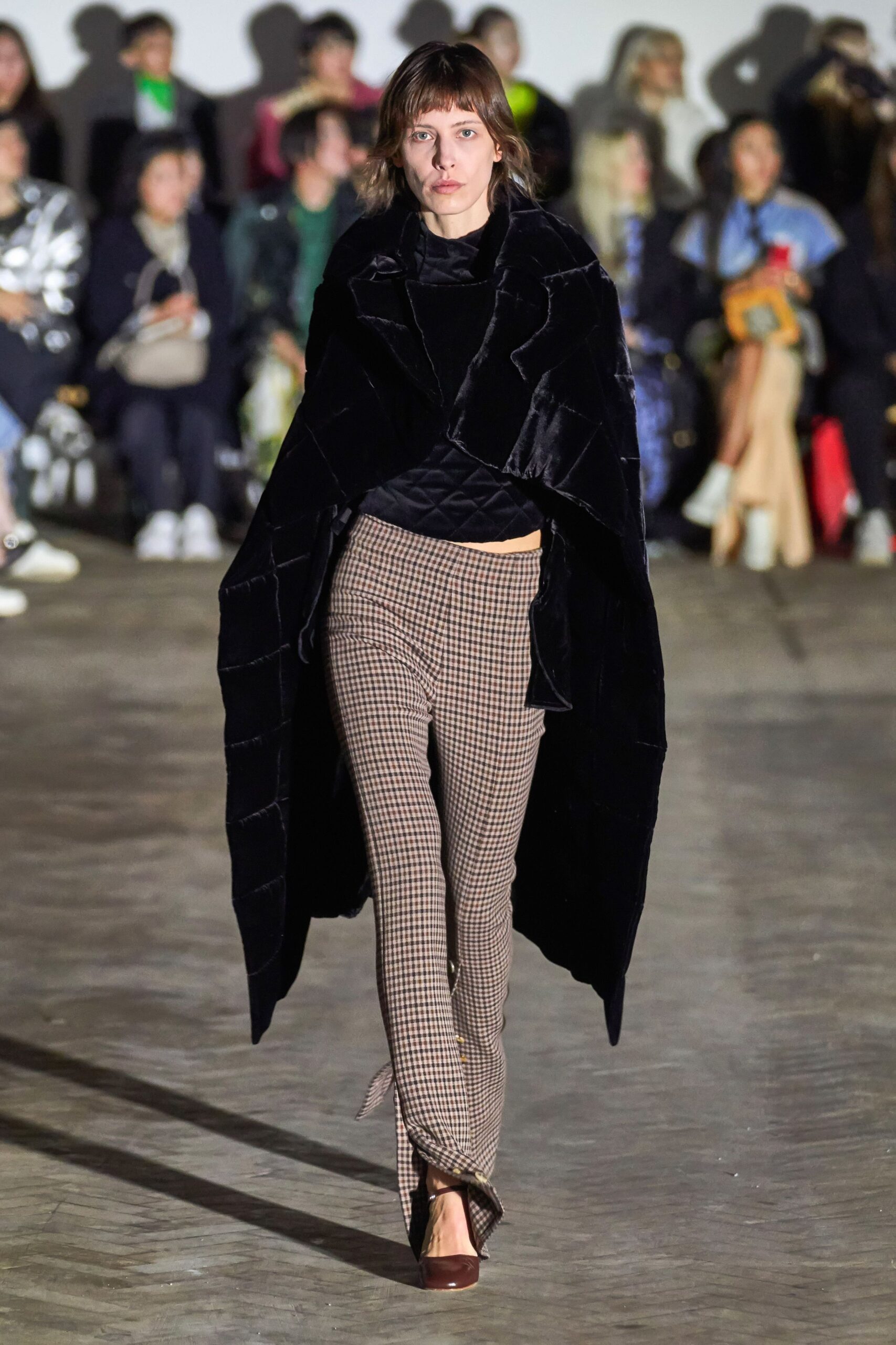 A.W.A.K.E. MODE F/W 19 Look 398