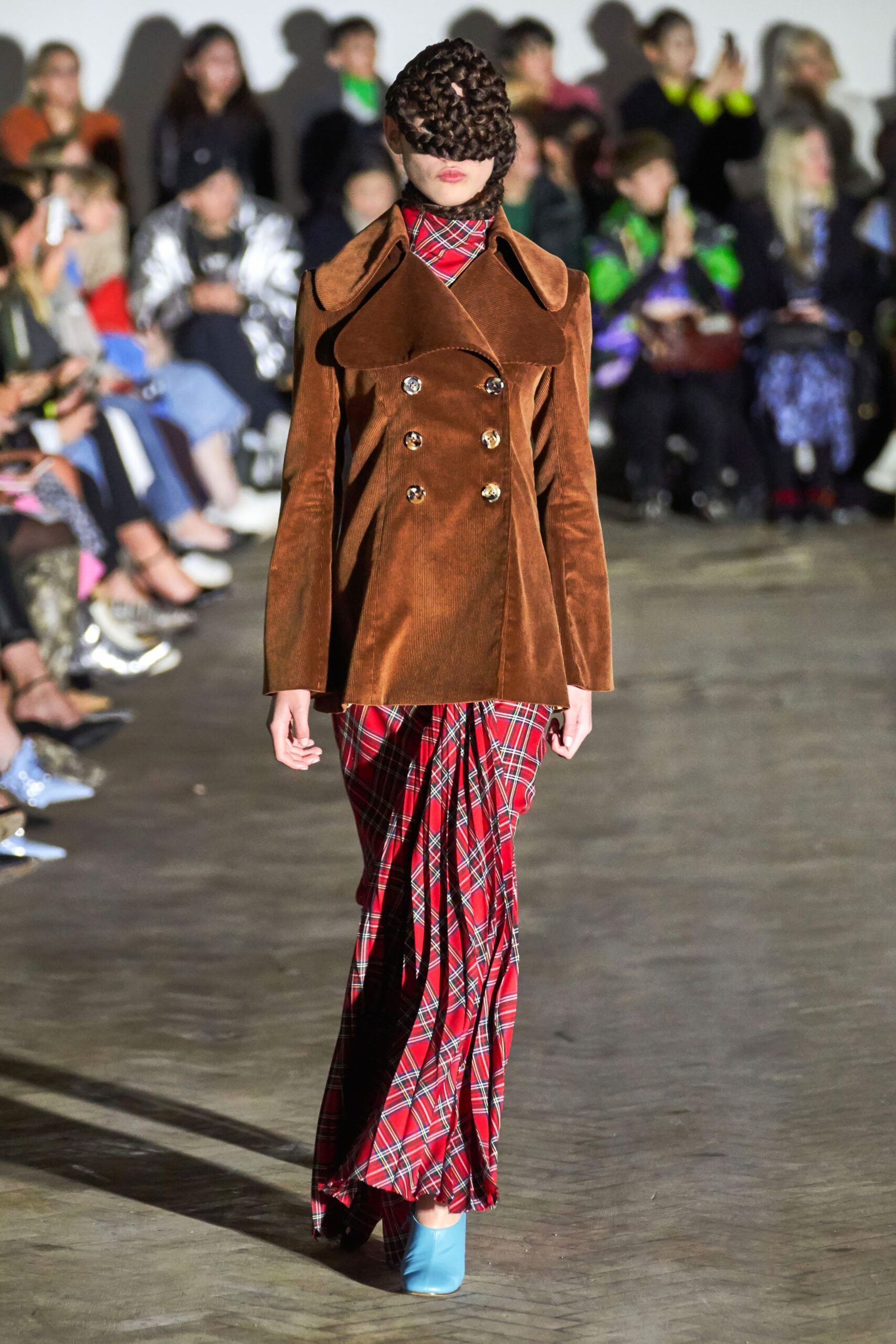 A.W.A.K.E. MODE F/W 19 Look 441