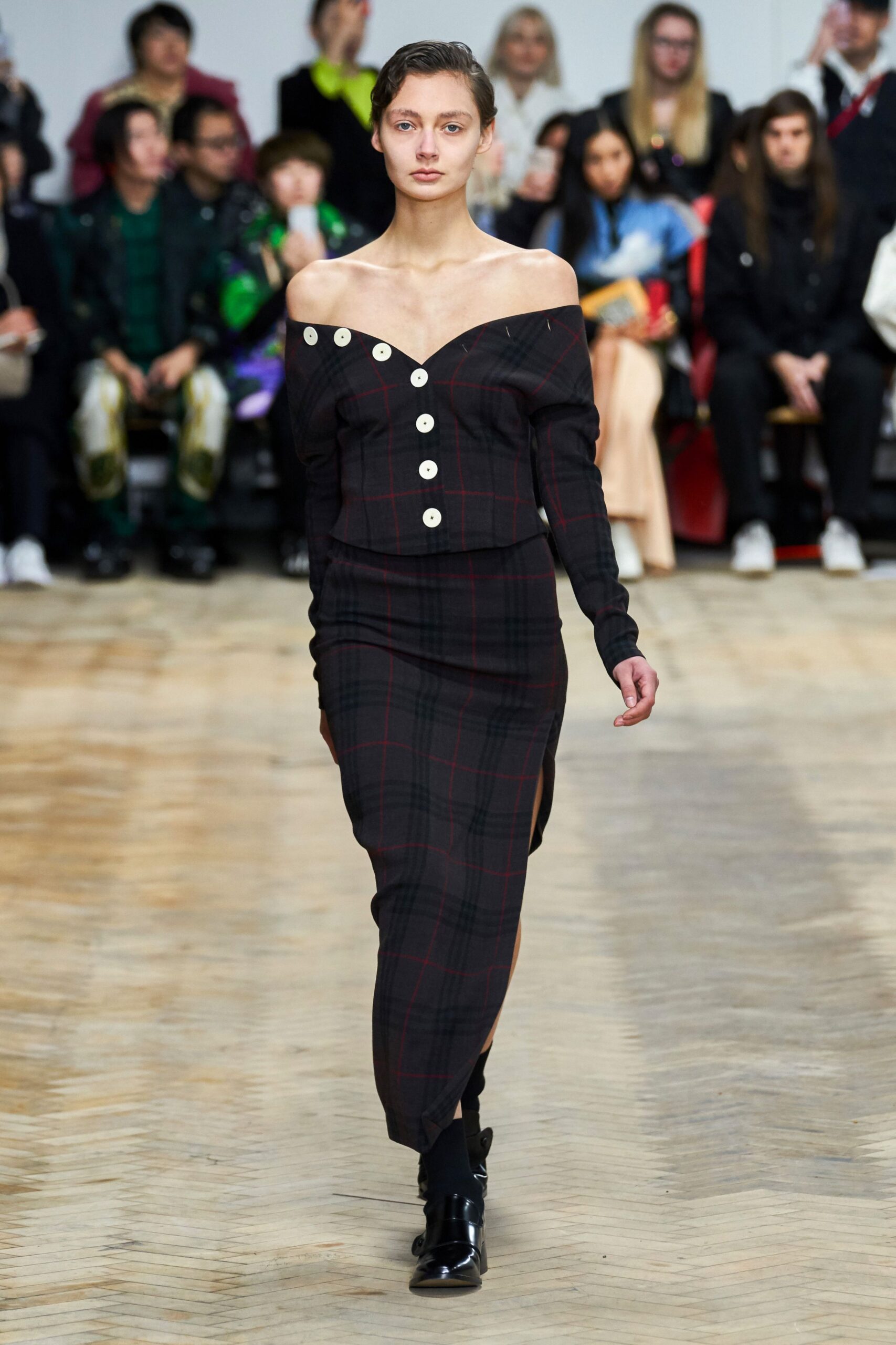 A.W.A.K.E. MODE F/W 19 Look 480