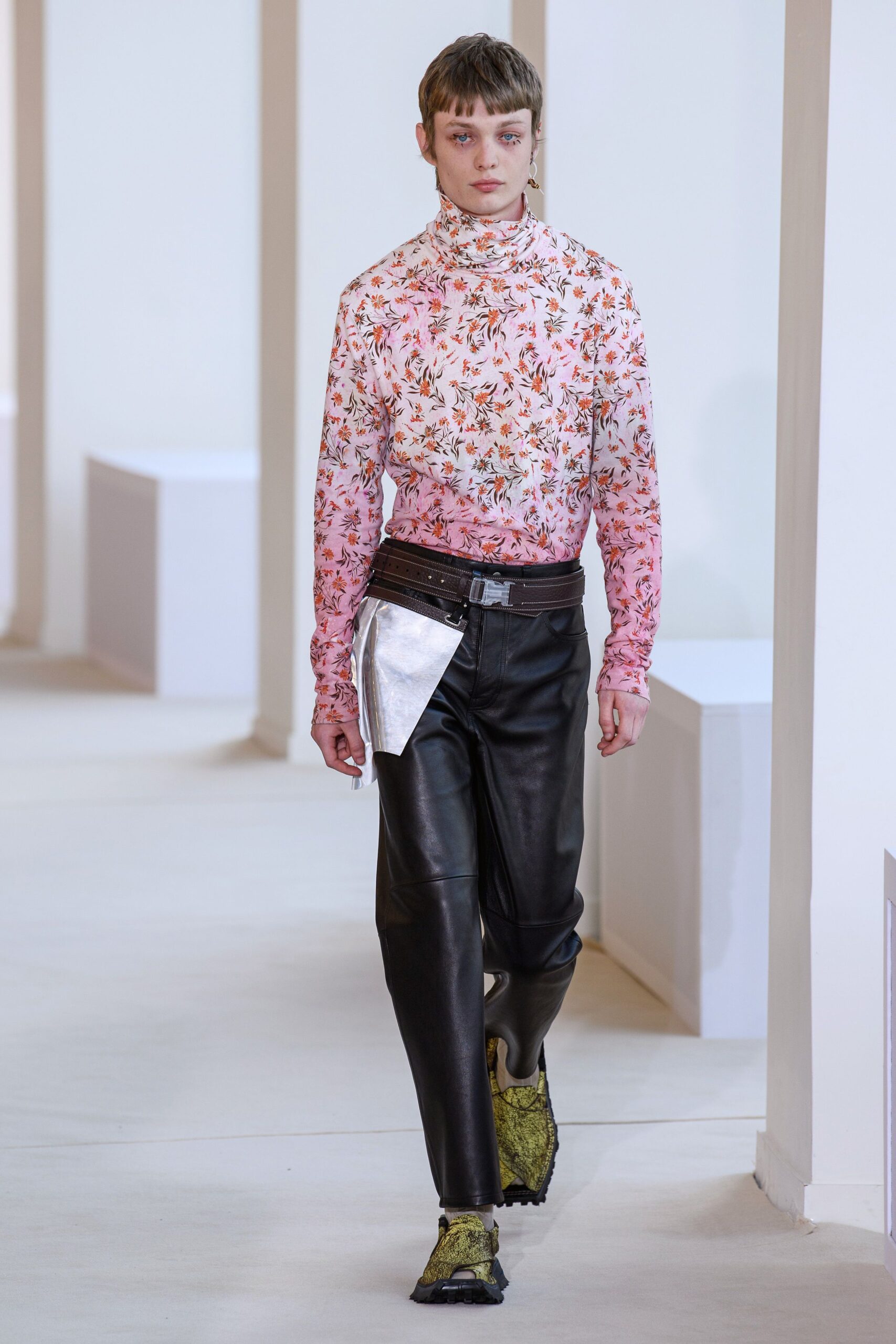 Acne Studios S/S 20 Menswear Look 439
