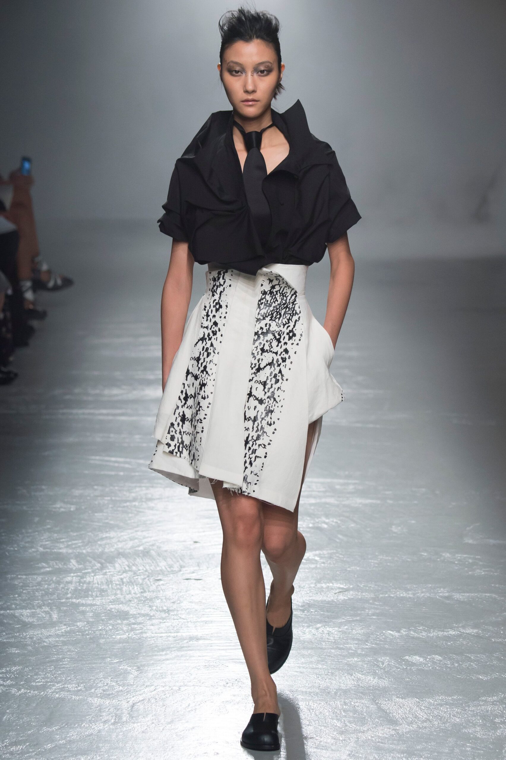 Aganovich S/S 16 Look 47