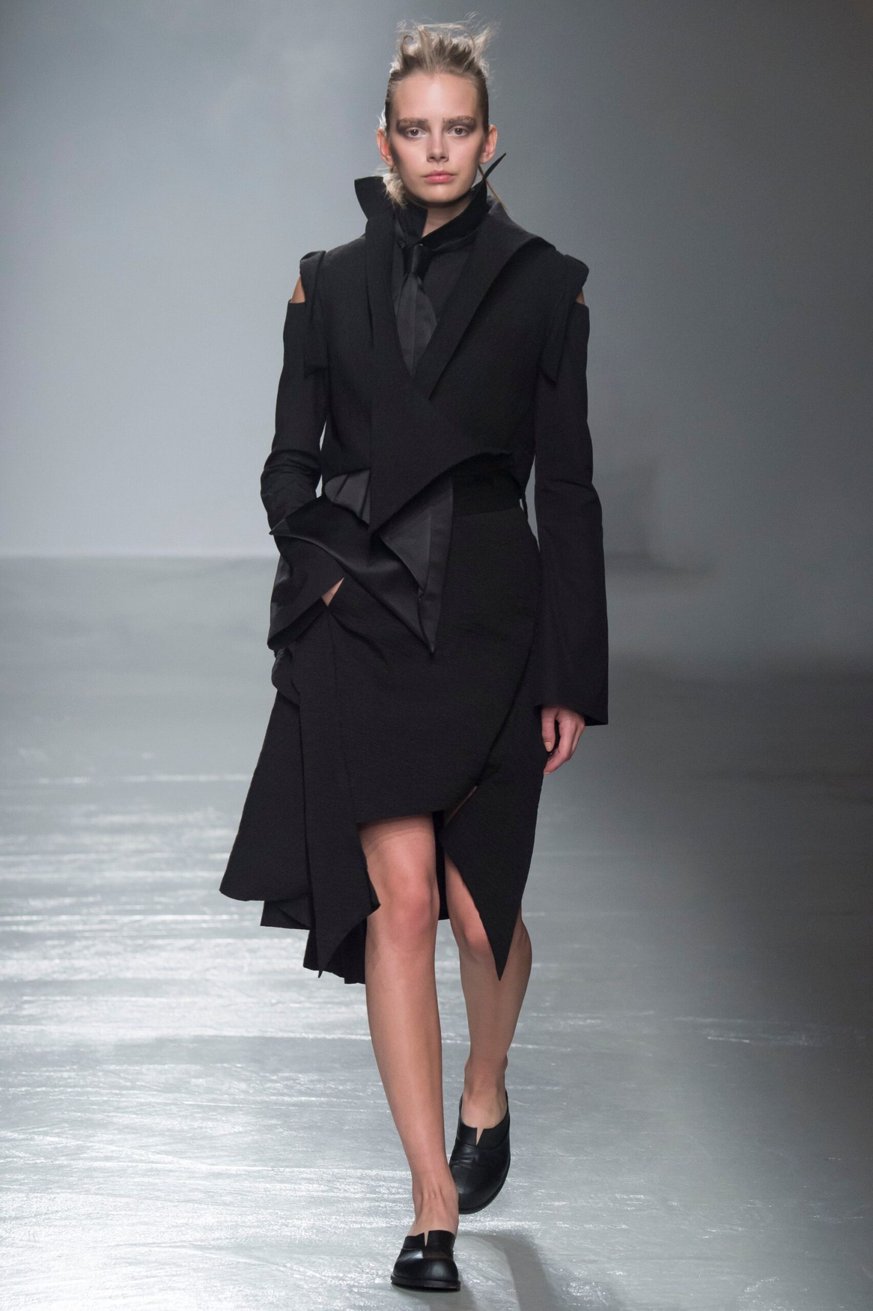Aganovich S/S 16 Look 227