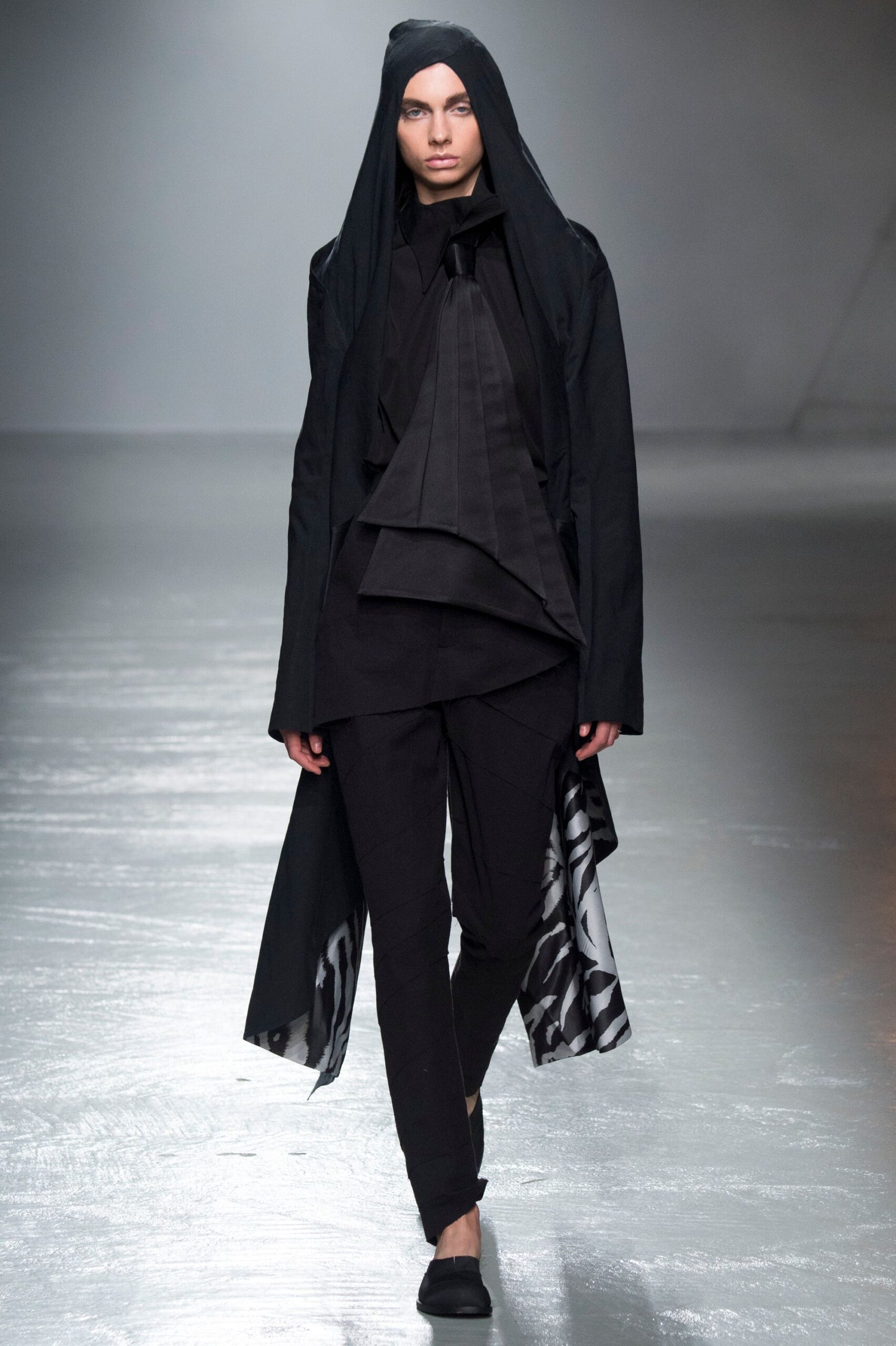 Aganovich S/S 16 Look 382