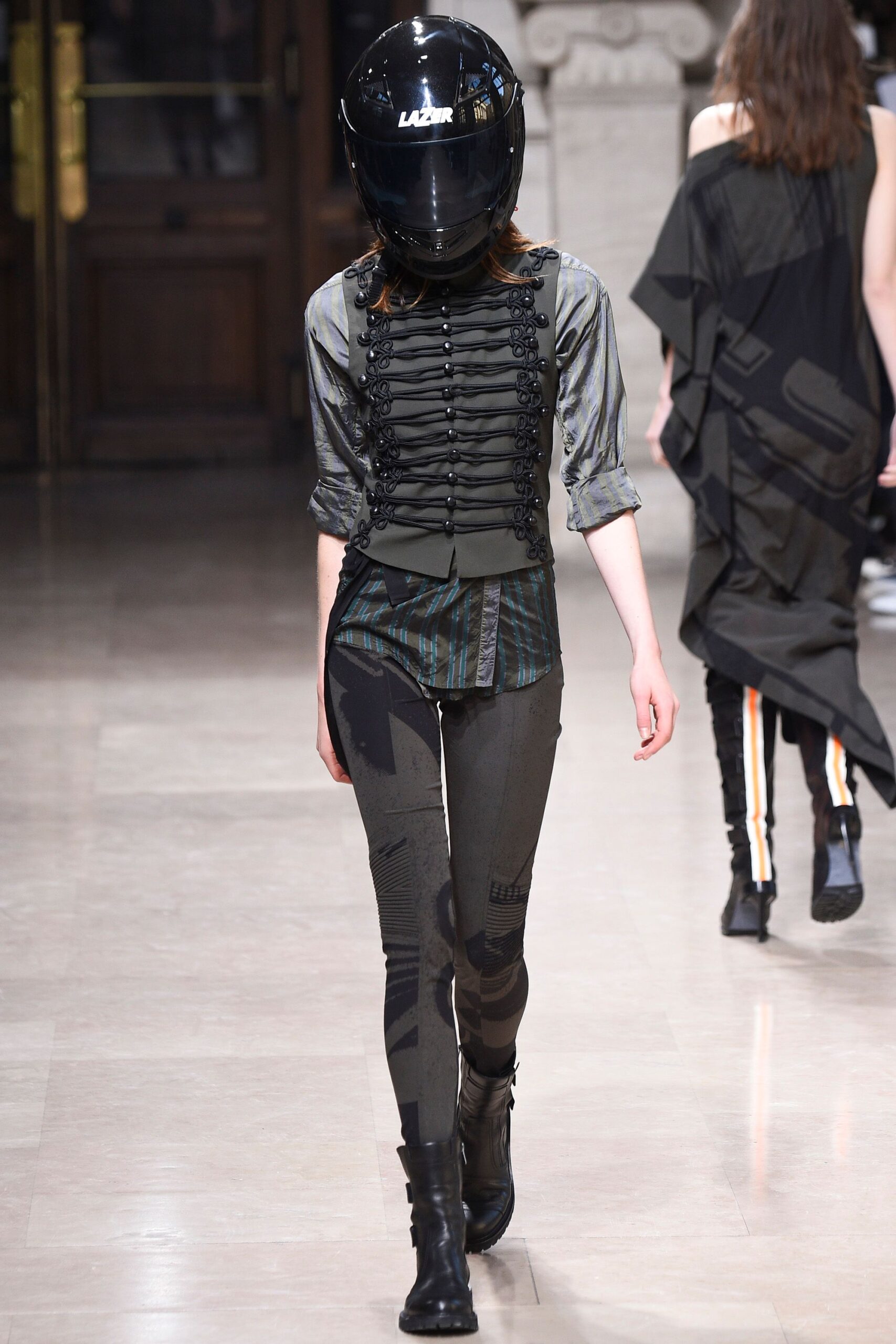 A.F. Vandevorst S/S 16 Look 331