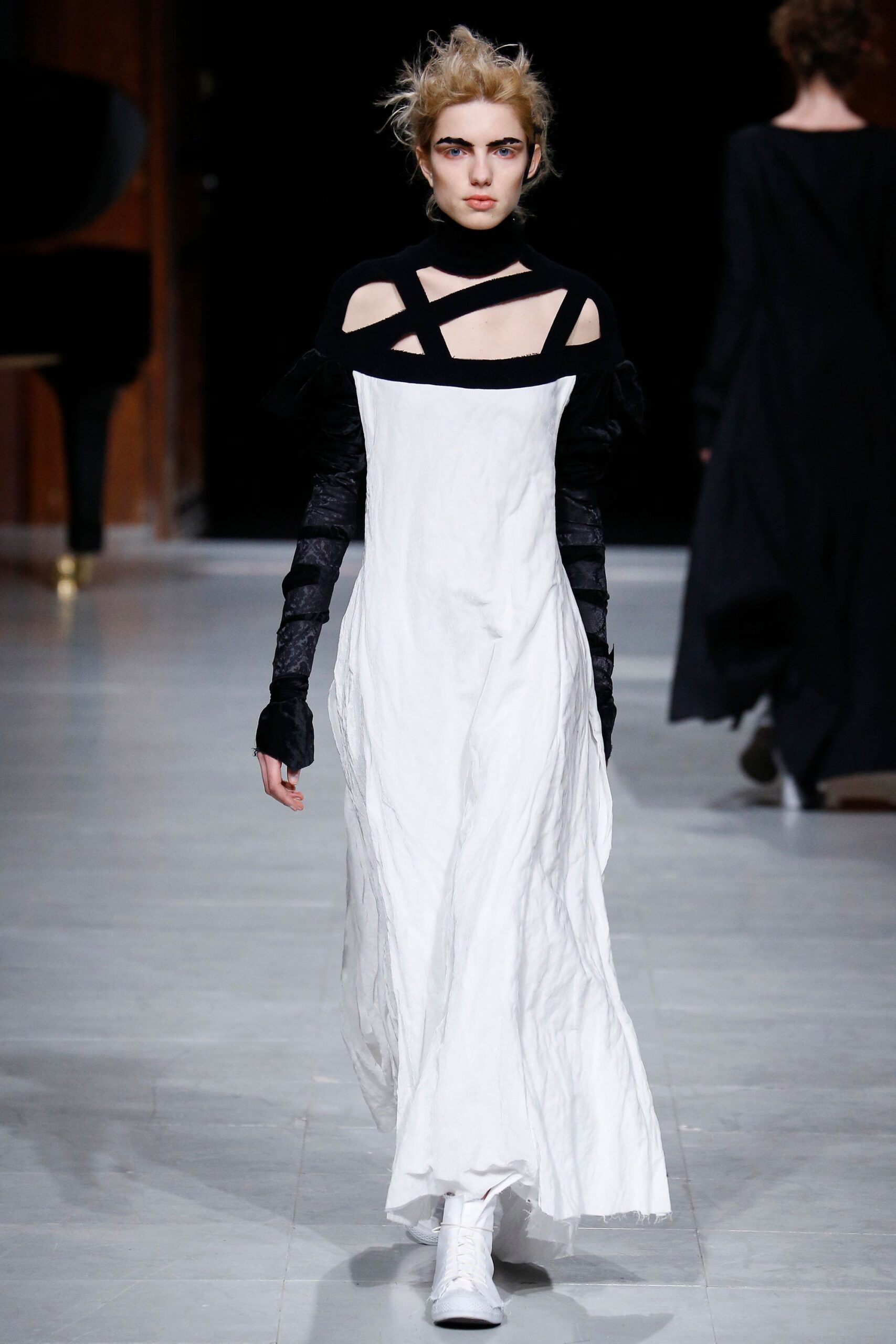 Aganovich F/W 16 Look 303