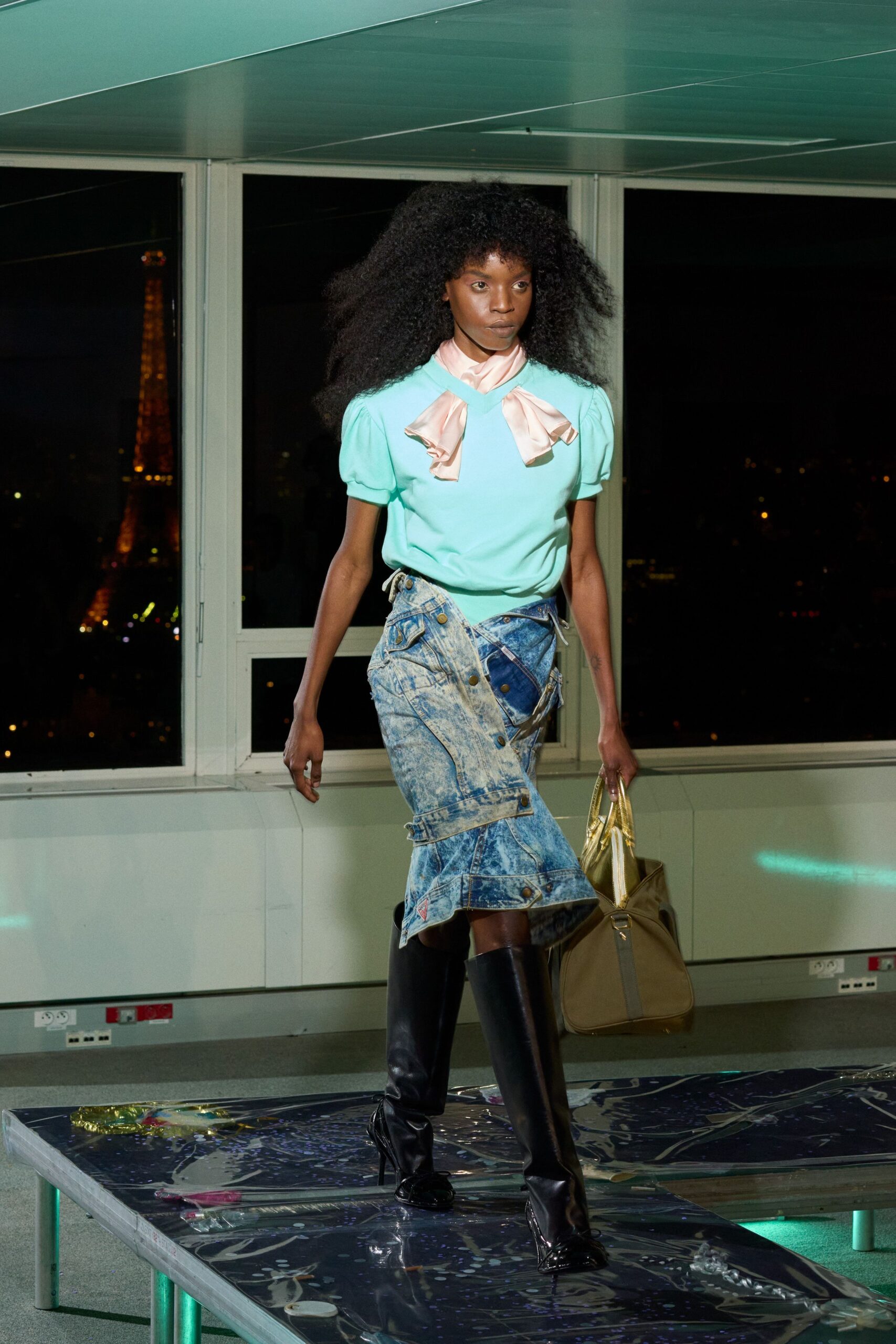 blue cotton top with denim skirt