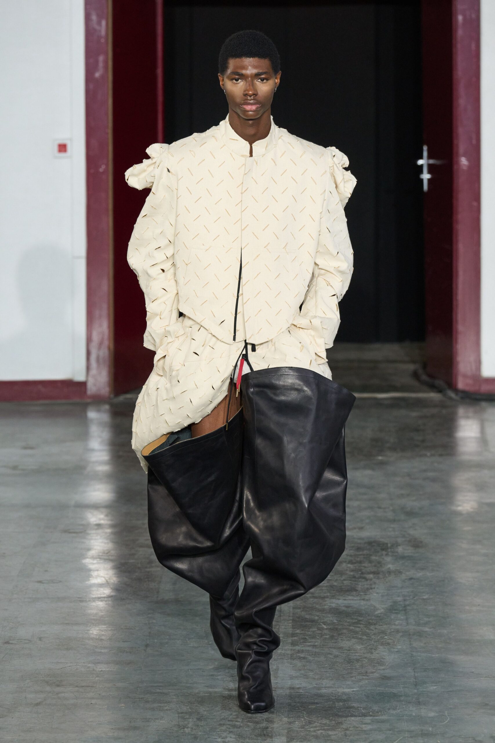Andreas Kronthaler for Vivienne Westwood F/W 24 Look 52