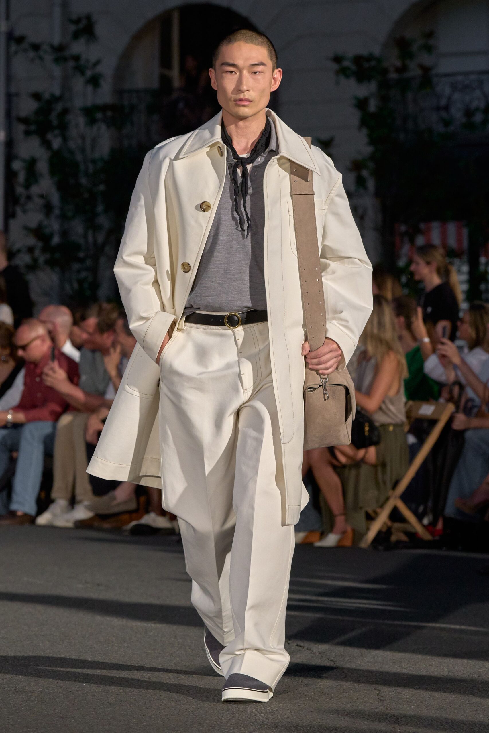 white cotton long-sleeve collared oversized buttoned pockets coat