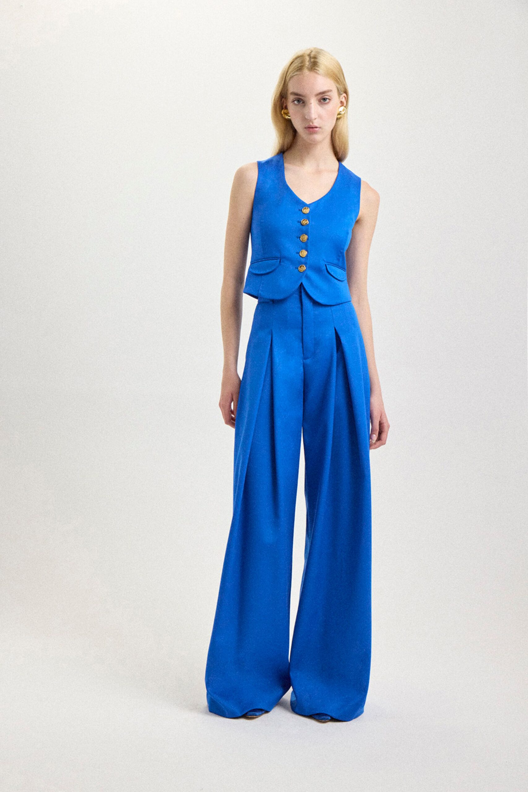 blue silk sleeveless collared fitted buttoned pleated vest