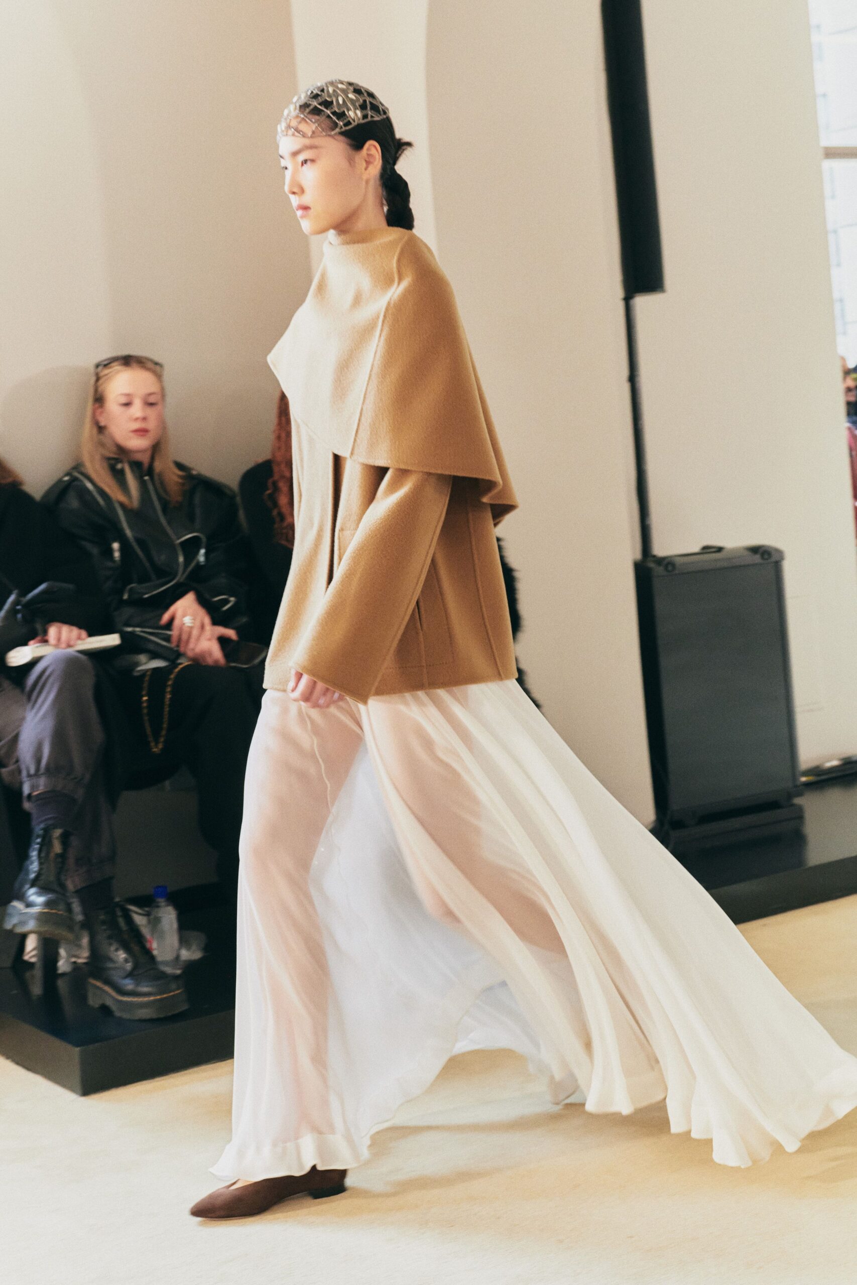 brown wool long-sleeve relaxed cape