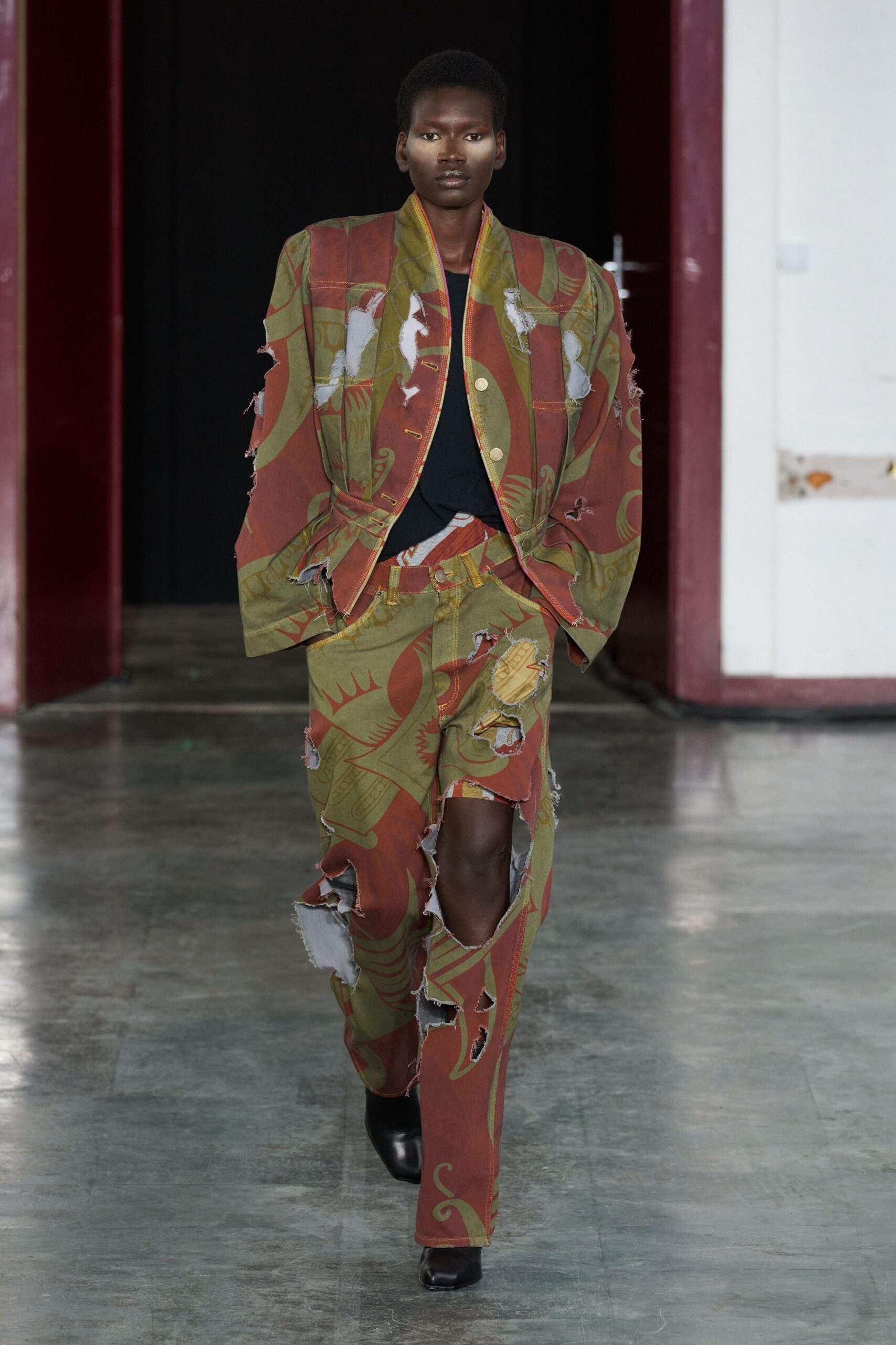Andreas Kronthaler for Vivienne Westwood F/W 24 Look 87