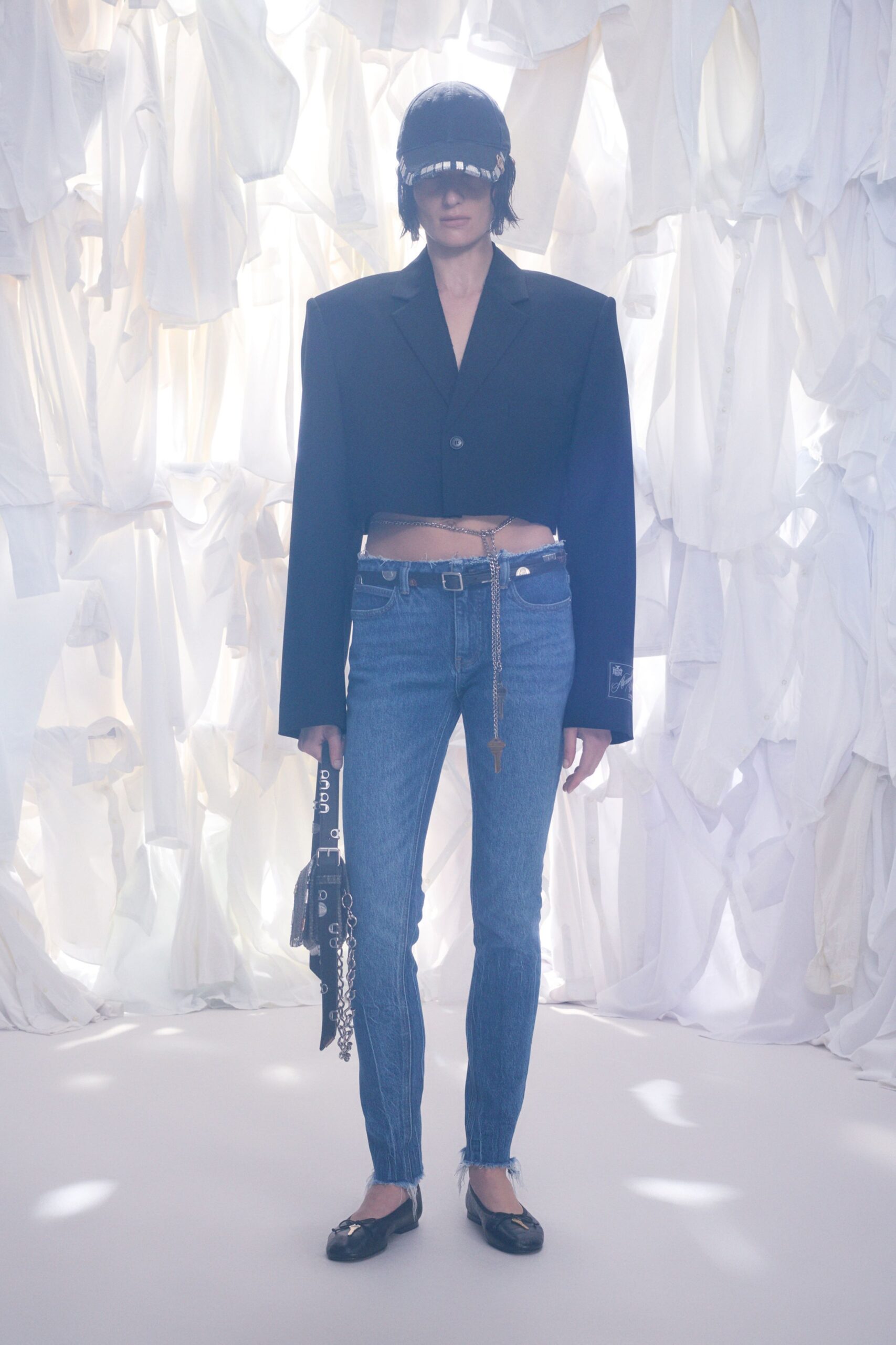 black short-sleeve collared oversized blazer